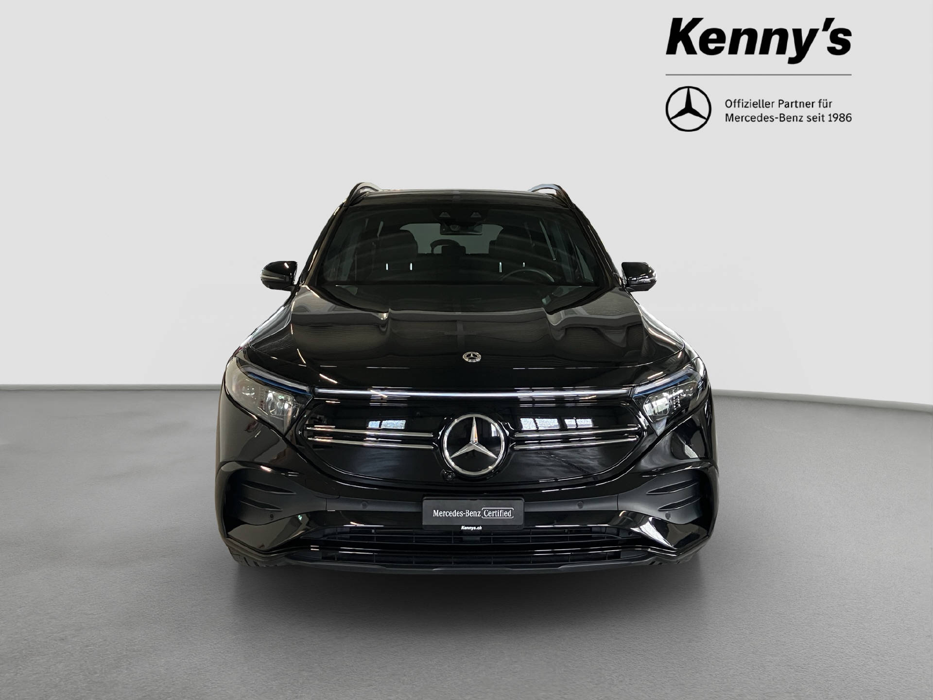 MERCEDES-BENZ EQB 350 AMG Line 4MATIC-showroom-element-1