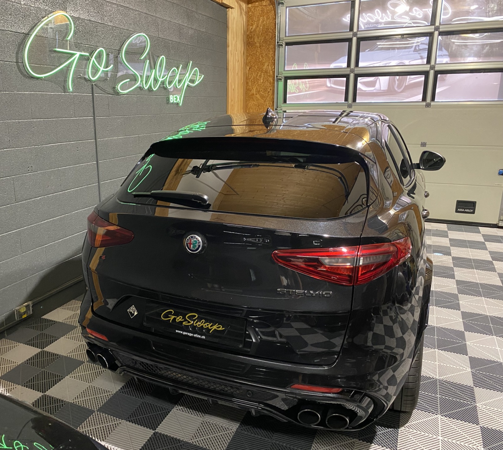 ALFA ROMEO Stelvio 2.9 V6 Quadrifoglio Q4 Automatic-showroom-element-2