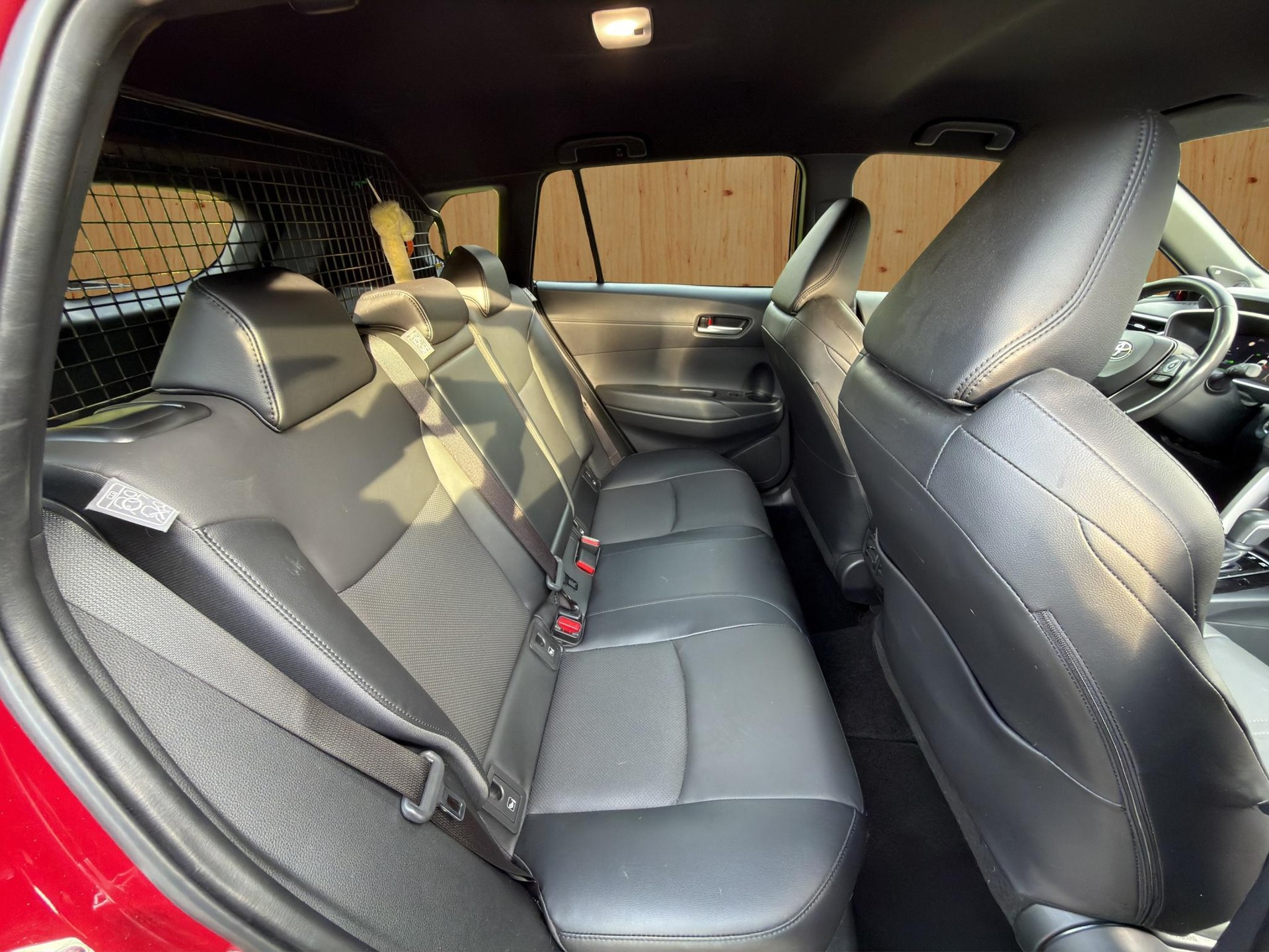 TOYOTA Corolla Cross 2.0 HSD Premium AWD-i-image-12