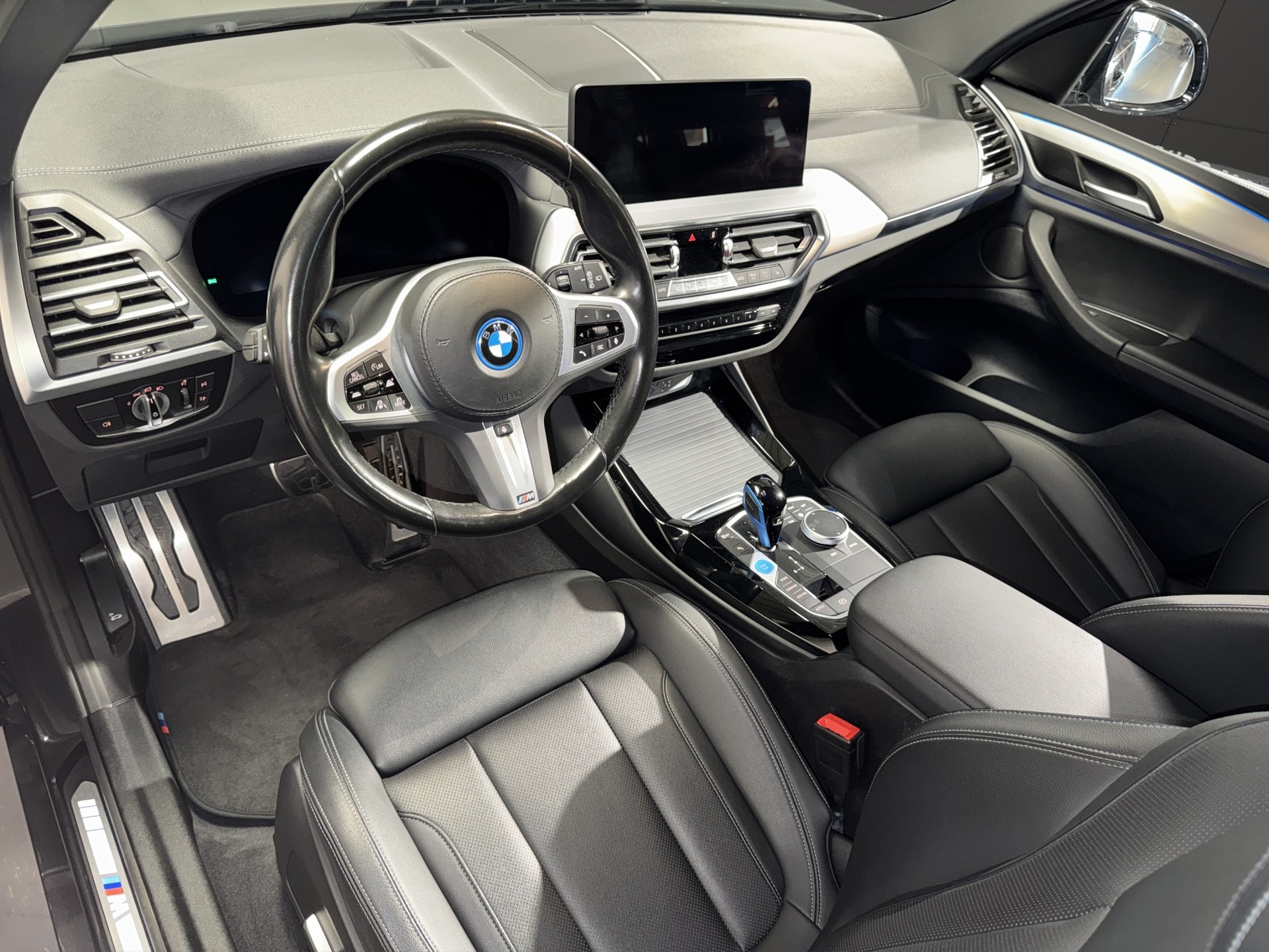 BMW iX3 E-Motor-image-8