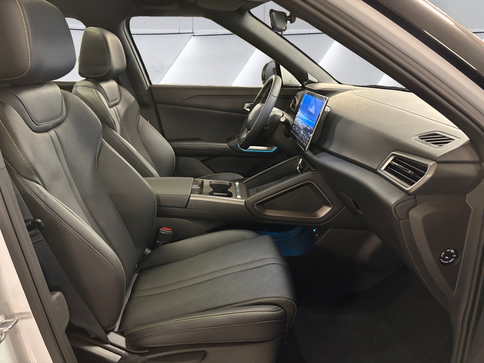 BYD Atto 2 DM-i Boost-image-13
