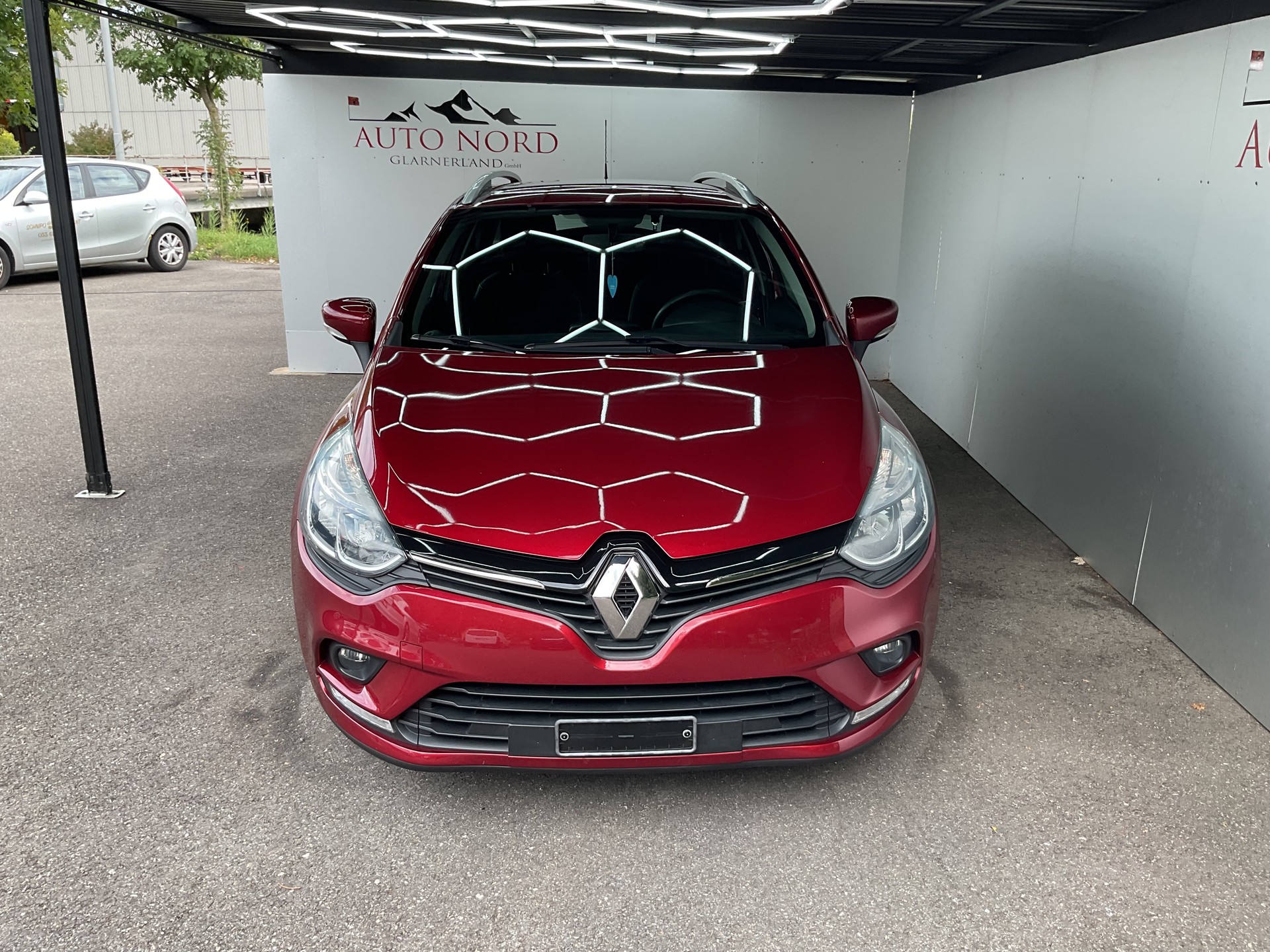 RENAULT Clio Grandtour 0.9 12V Zen-showroom-element-1