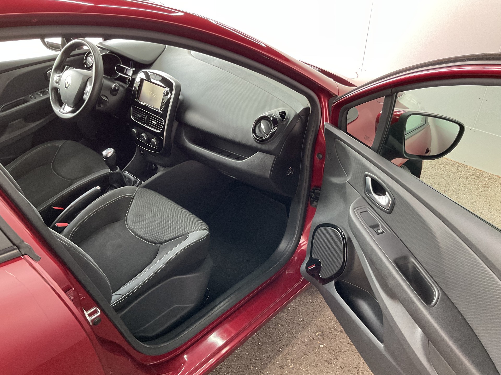 RENAULT Clio Grandtour 0.9 12V Zen-image-8
