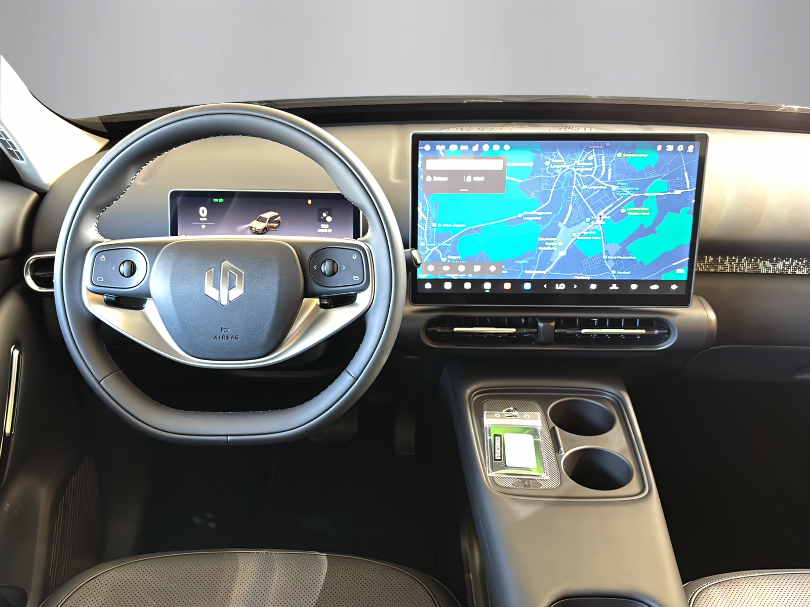 LEAPMOTOR B03X EV-image-4