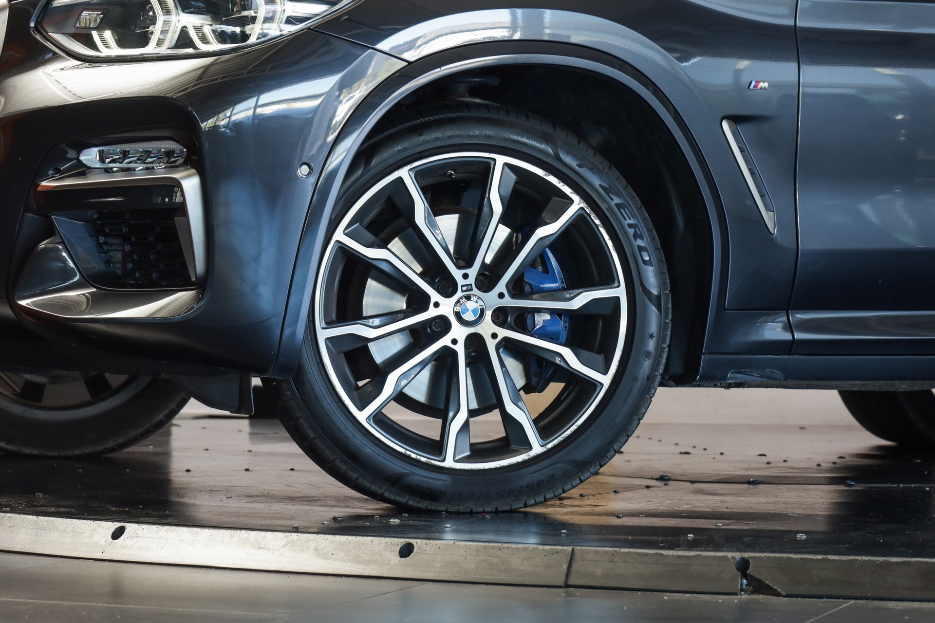 BMW X4 M40i Steptronic SOPHISTOGRAU • Toit panoramique • Échappement M Sport • Sièges chauffants AV+AR-image-7