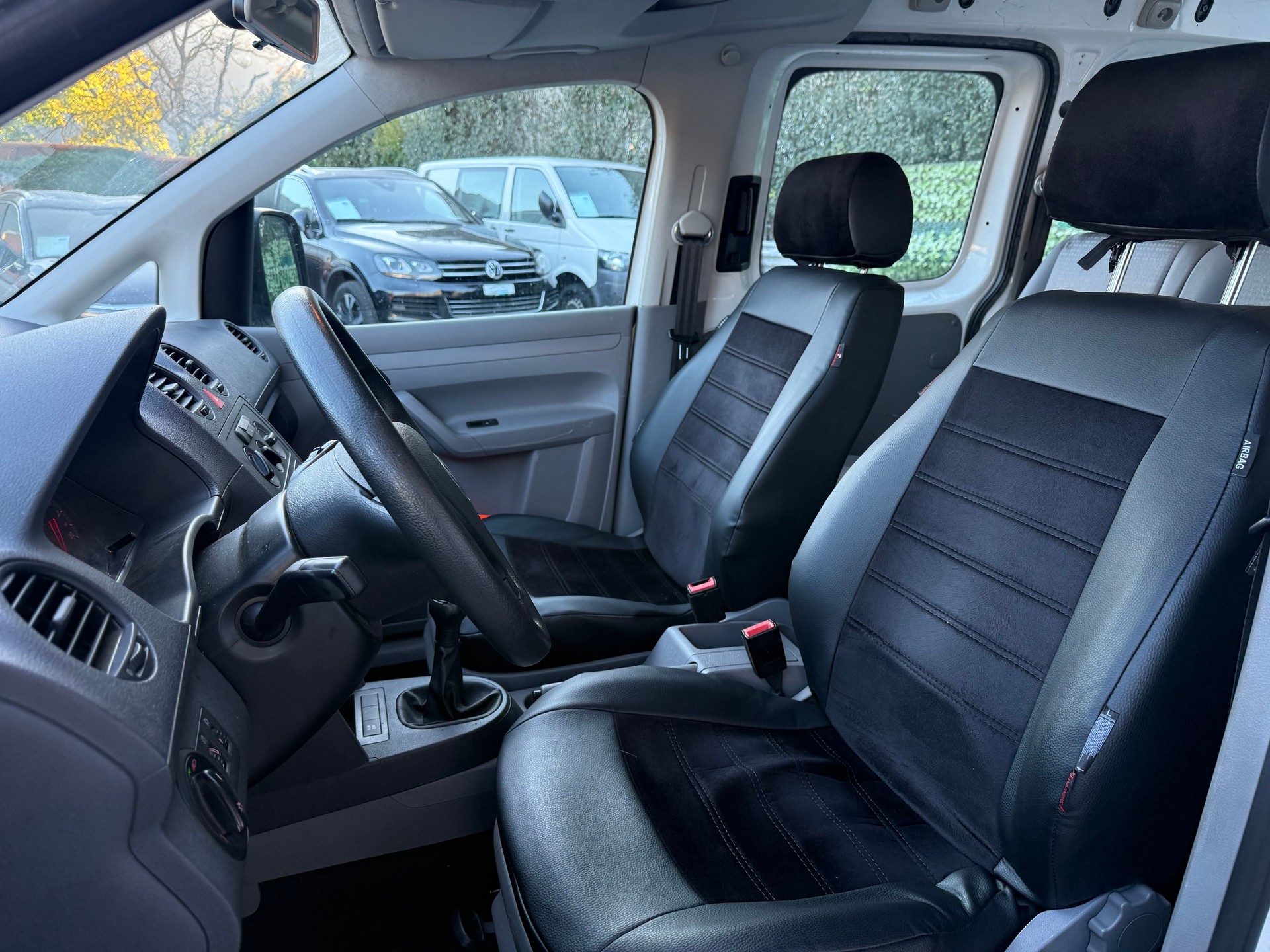 VW Caddy Maxi Life 1.6-image-17