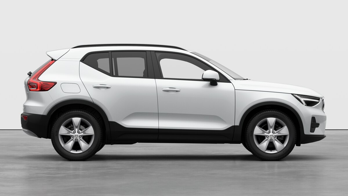 VOLVO XC40 2.0 B3 MH Core-showroom-element-3