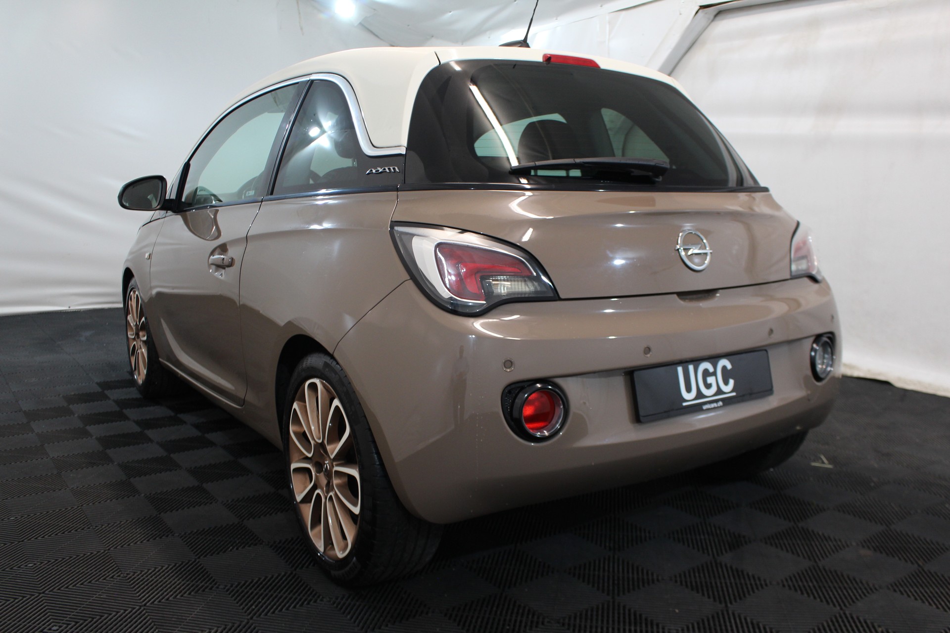 OPEL Adam 1.0i eFLEX Glam S/S-showroom-element-3