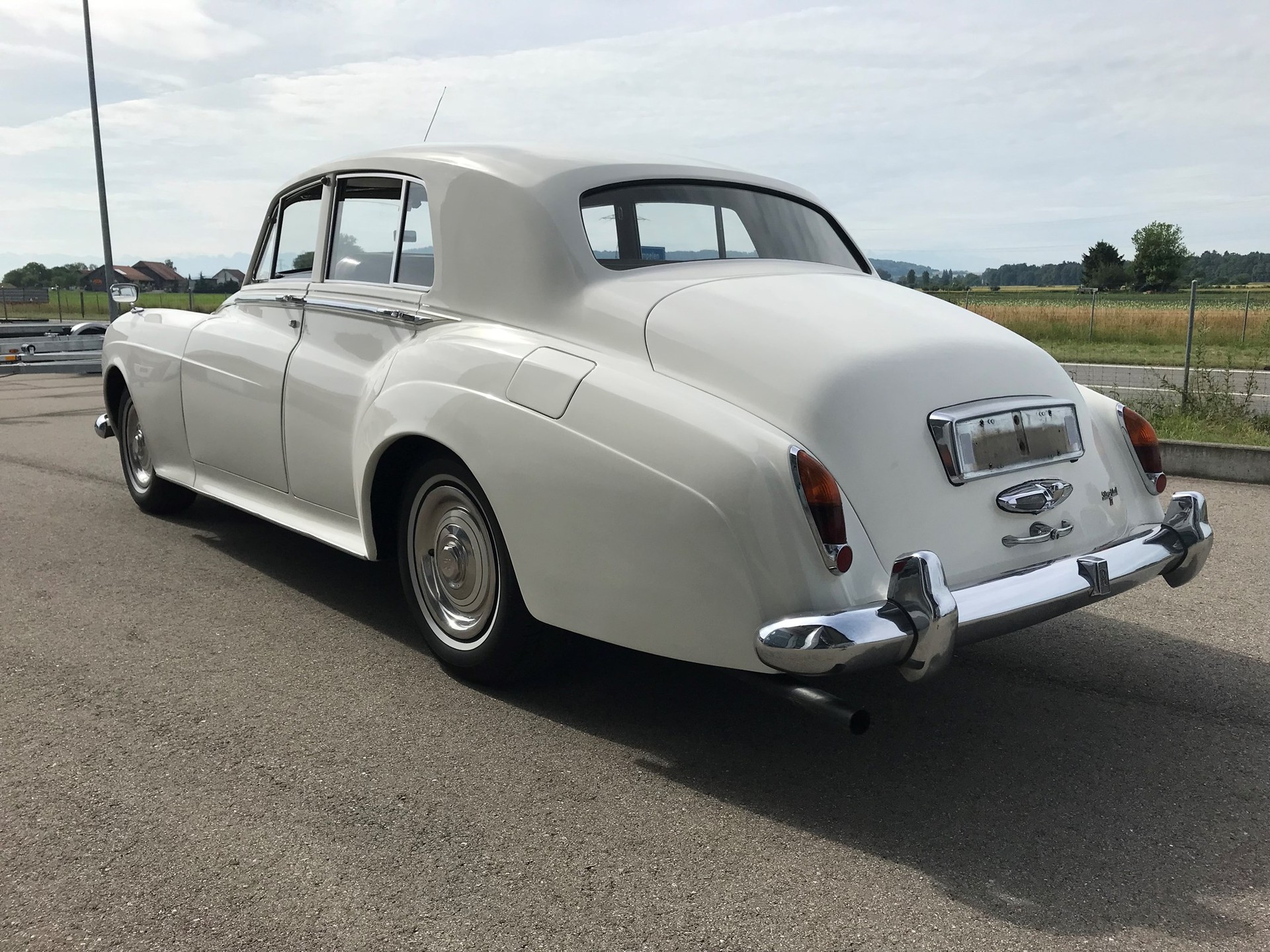 ROLLS-ROYCE Silver Cloud 3-showroom-element-2