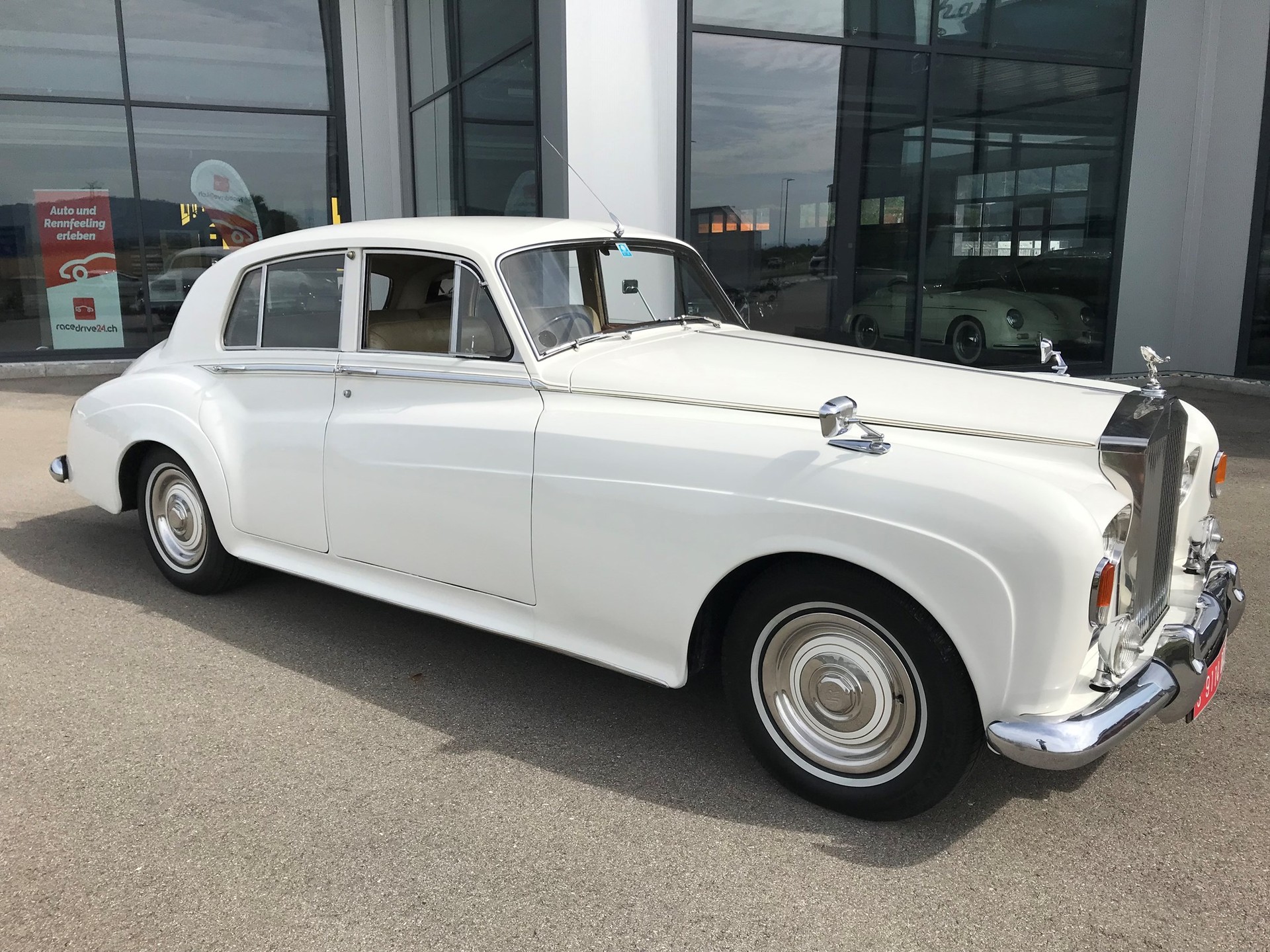 ROLLS-ROYCE Silver Cloud 3