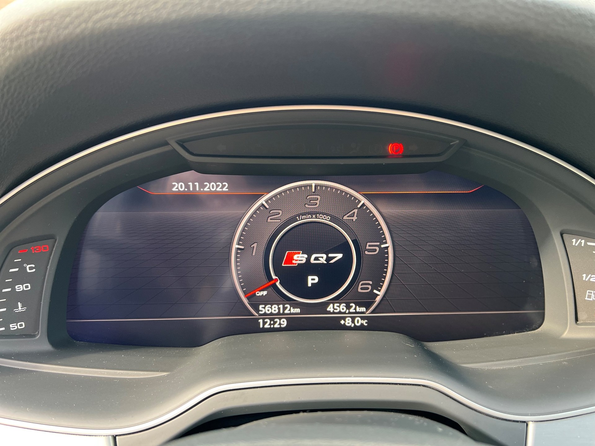 AUDI SQ7 4.0 TDI quattro tiptronic-image-14