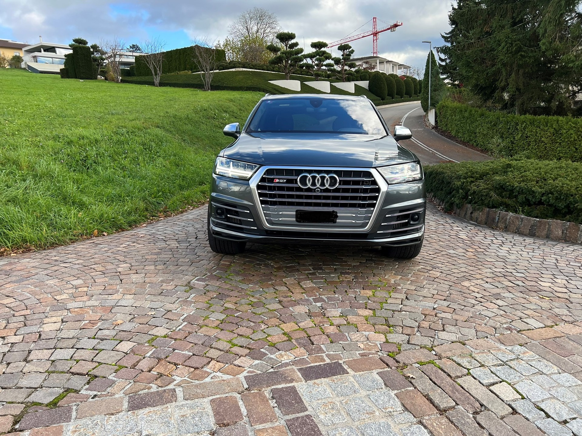 AUDI SQ7 4.0 TDI quattro tiptronic-image-5