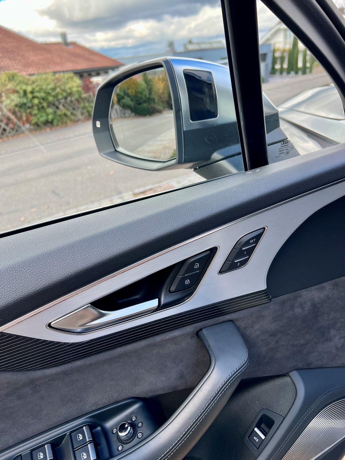 AUDI SQ7 4.0 TDI quattro tiptronic-image-6