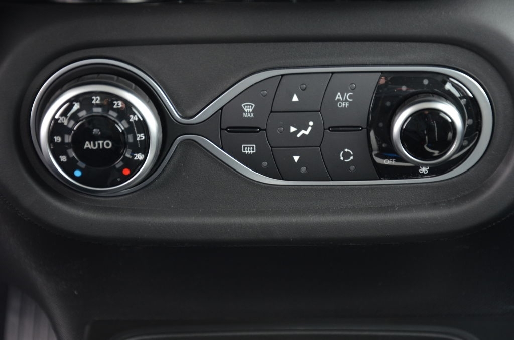 RENAULT Twingo Electric Urban Night *Aktion* Faltdach-image-22