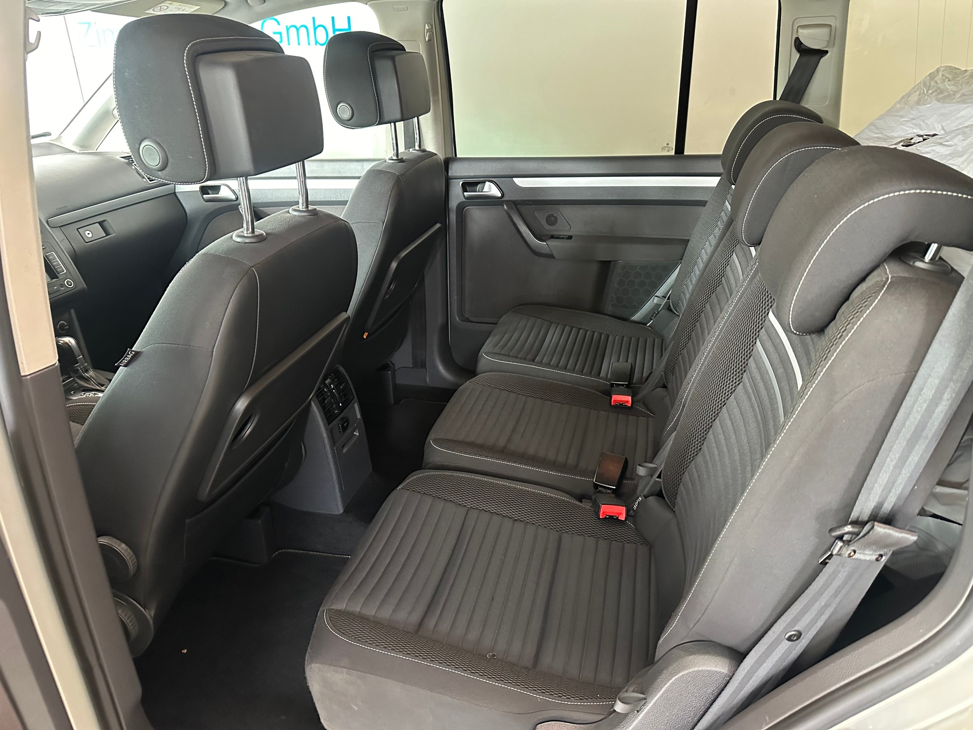 VW Touran 2.0 TDI BlueMotion Technology Comfortline-image-6