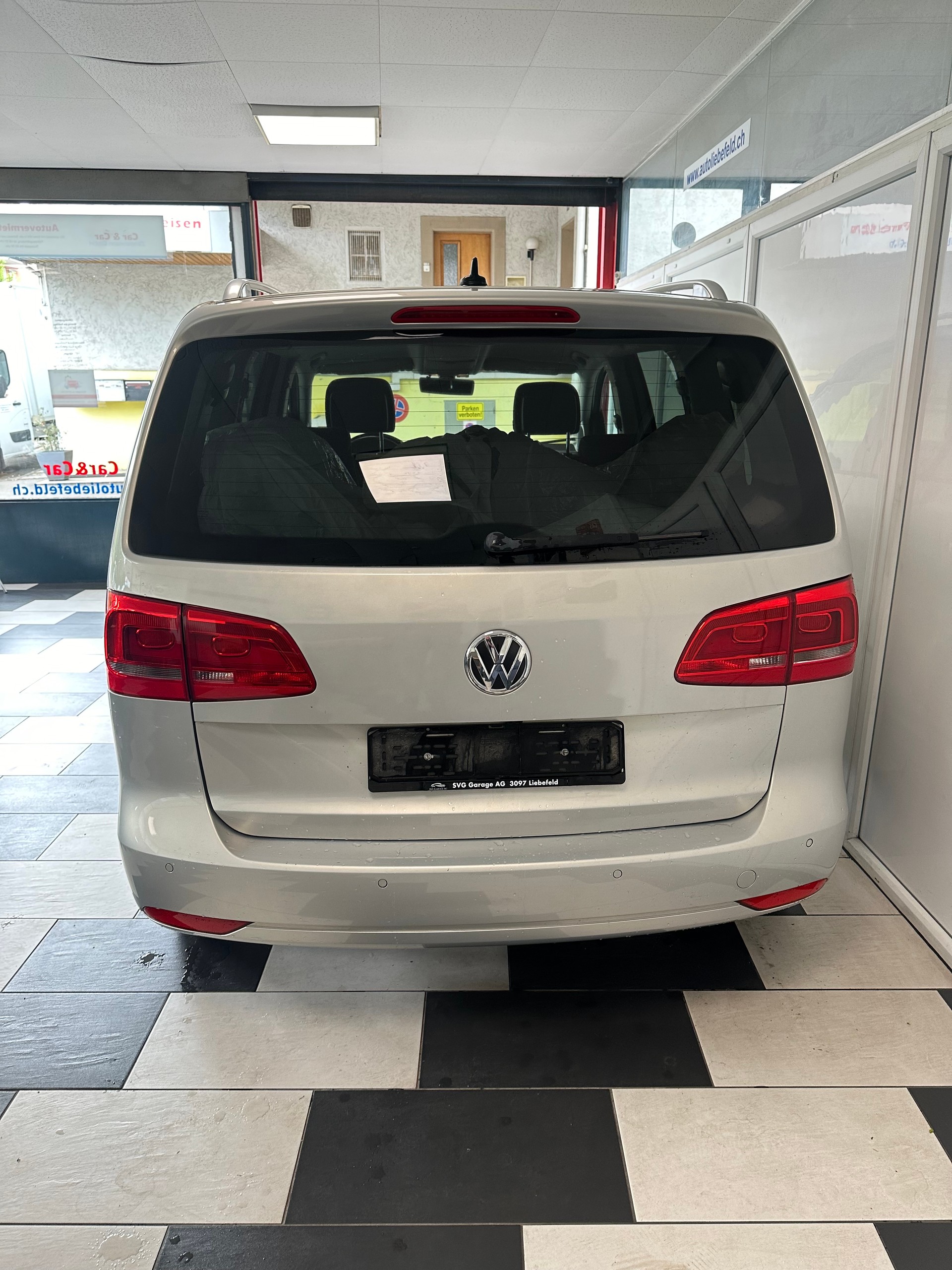 VW Touran 2.0 TDI BlueMotion Technology Comfortline-image-3