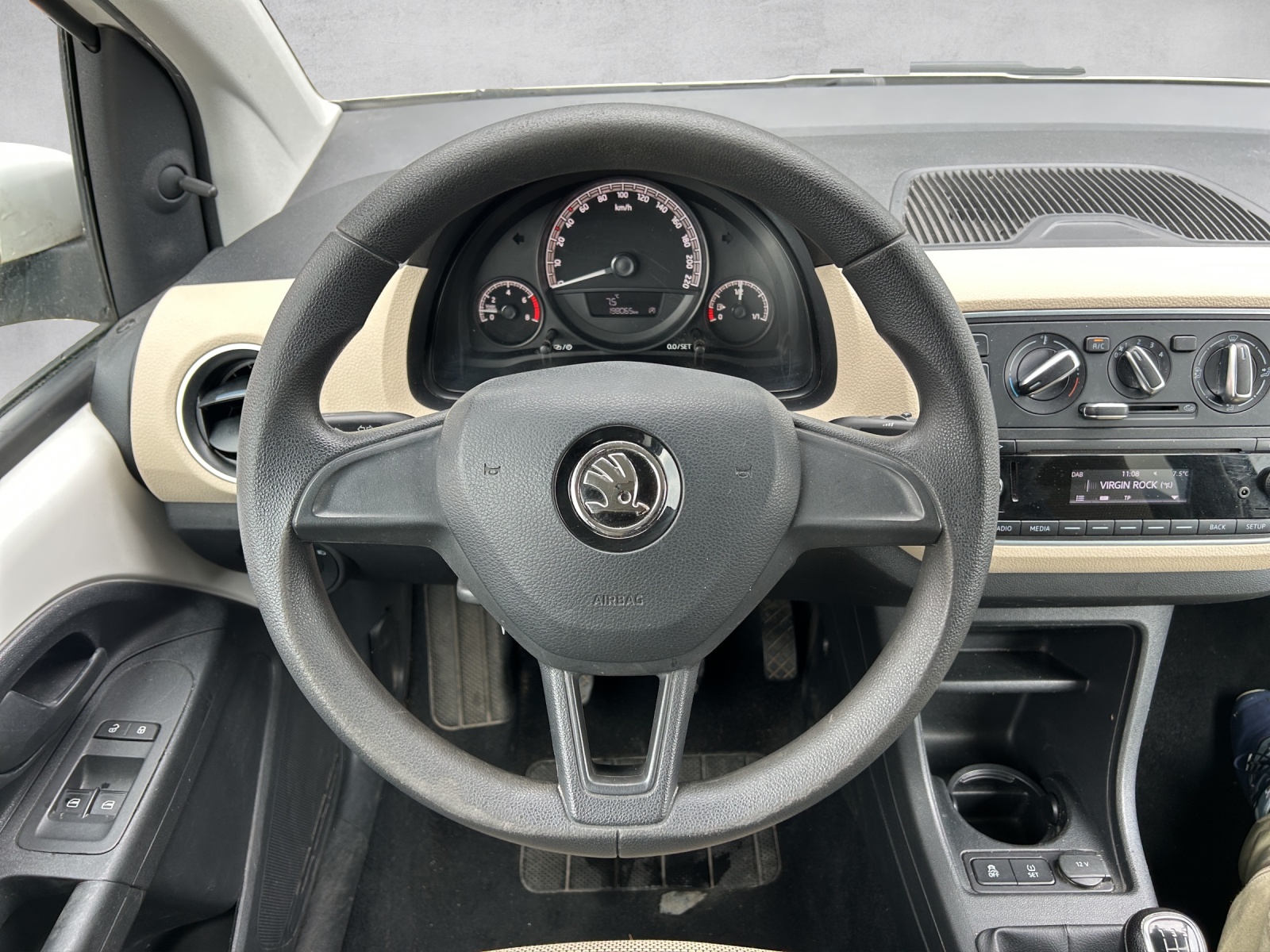 SKODA Citigo 1.0 G-tec Active-image-16