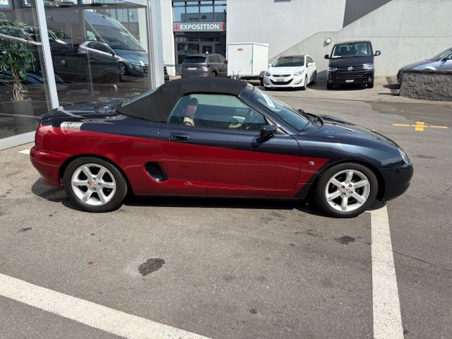 MG MGF 1.8i-16V VVC Silverstone-showroom-element-2