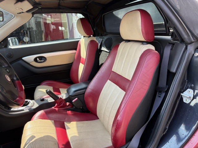 MG MGF 1.8i-16V VVC Silverstone-image-9