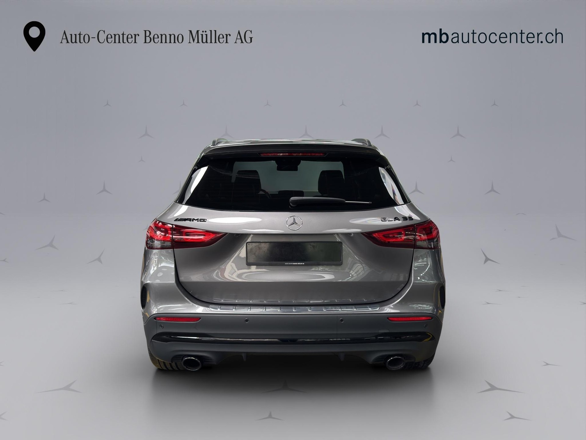 MERCEDES-BENZ GLA 35 AMG 4matic-showroom-element-3