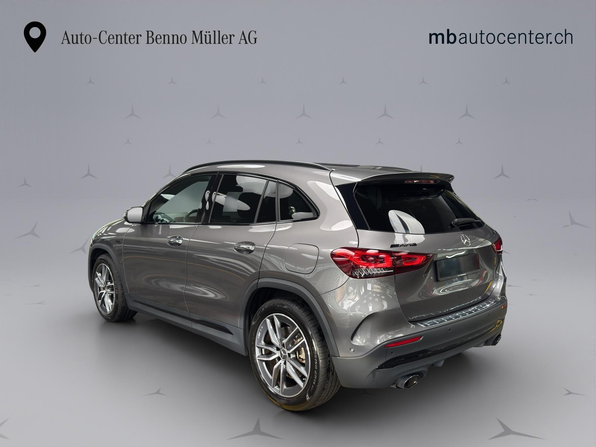 MERCEDES-BENZ GLA 35 AMG 4matic-showroom-element-2