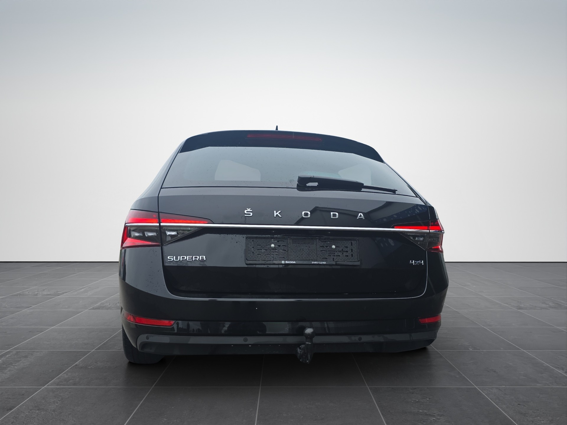 SKODA Superb Combi 2.0 TDi Style 4x4 DSG*Frisch ab Service*TOP Ausstattung*Anhängerkupplung*****-image-4