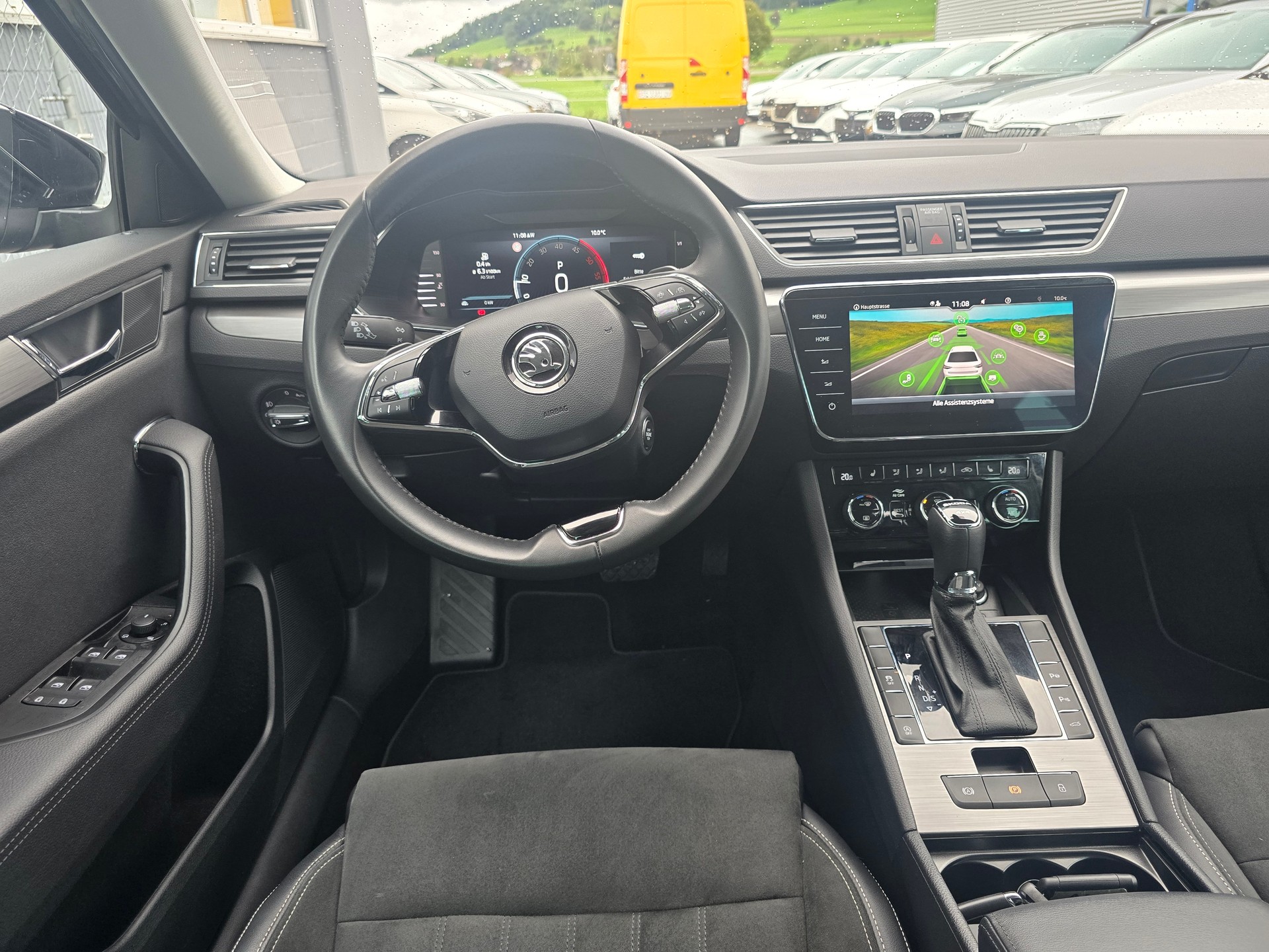 SKODA Superb Combi 2.0 TDi Style 4x4 DSG*Frisch ab Service*TOP Ausstattung*Anhängerkupplung*****-image-14