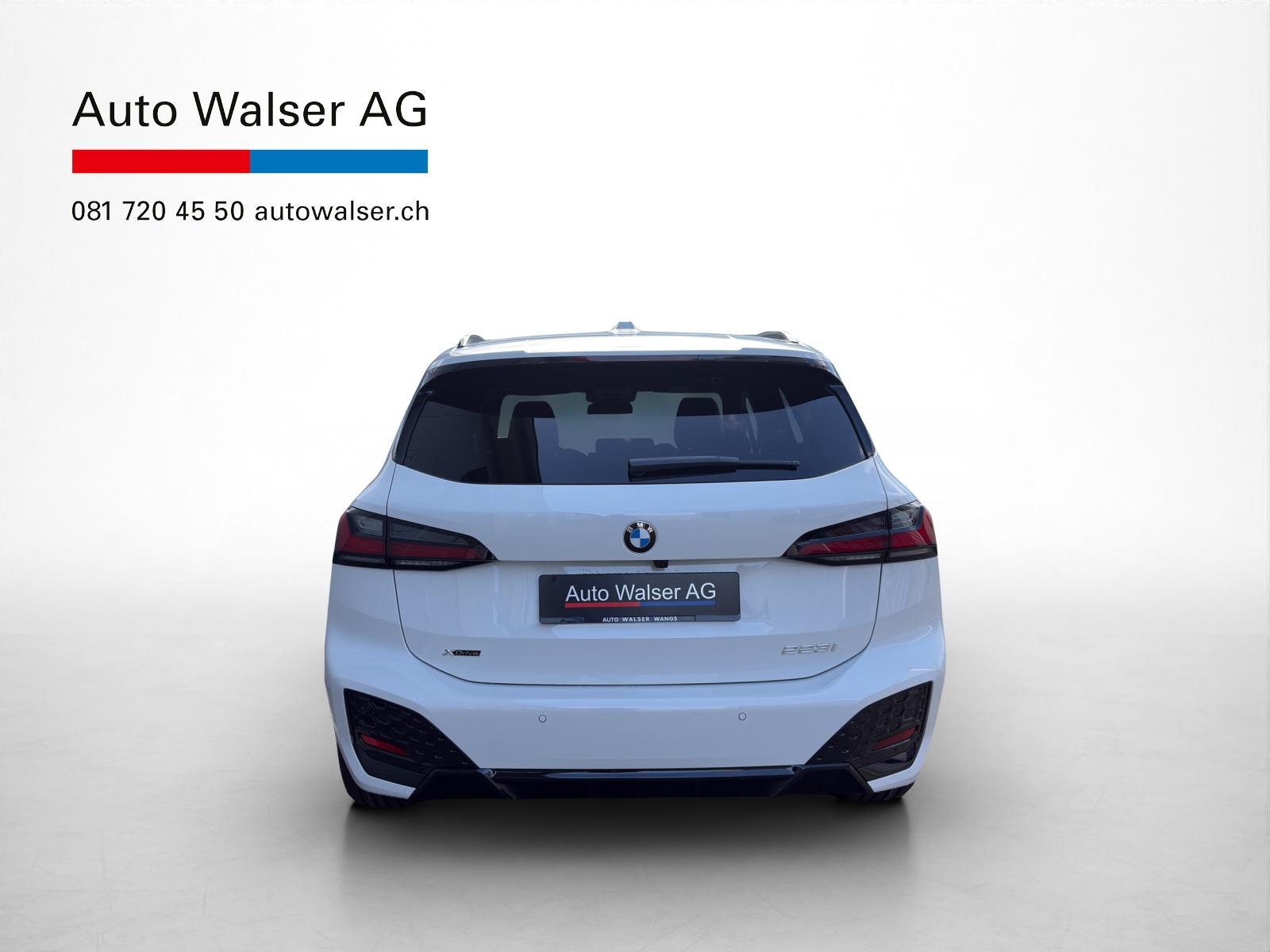 BMW 223i xDrive Active Tourer-showroom-element-3
