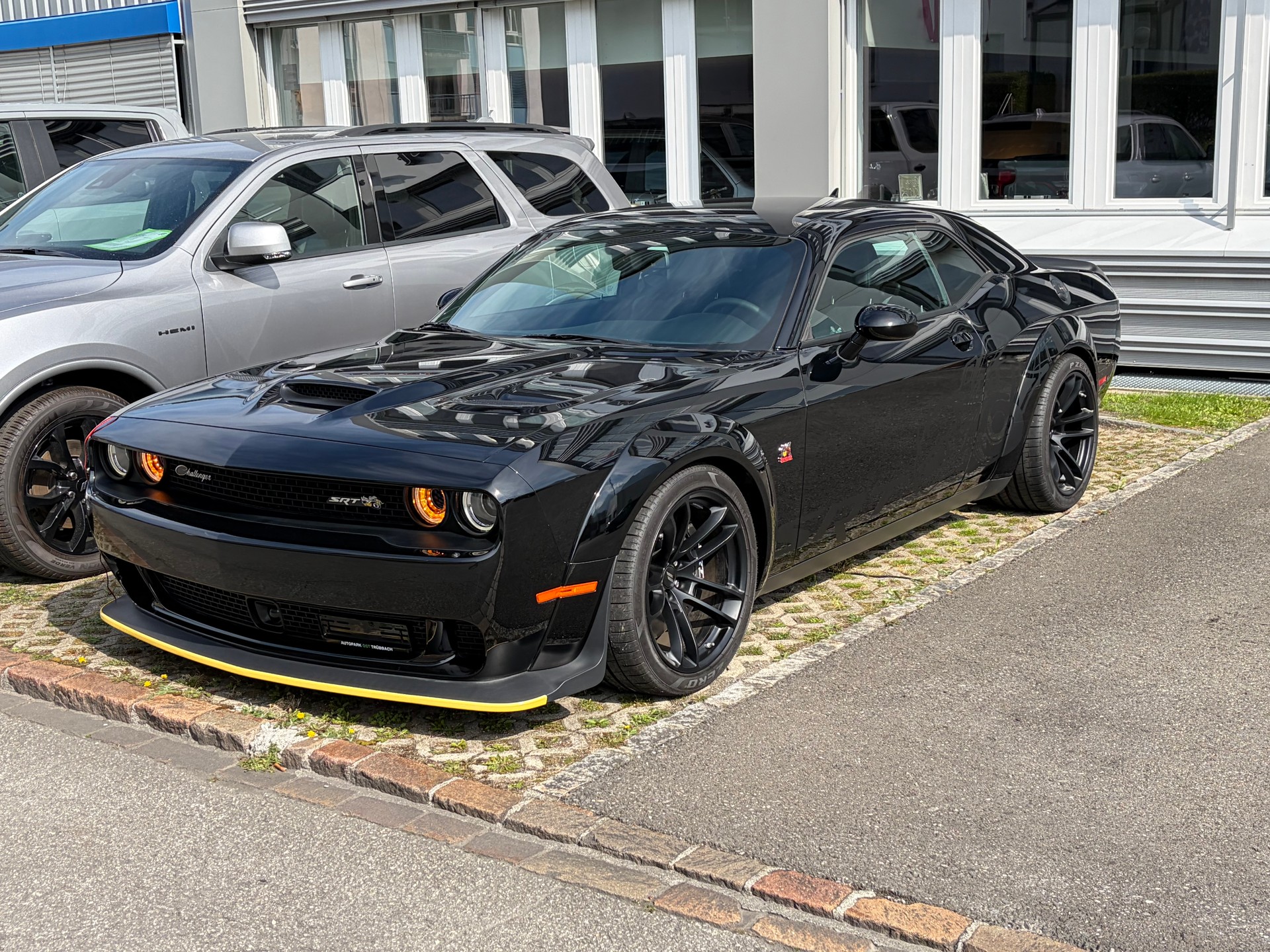 DODGE Challenger R/T Scat Pack 6.4 V8