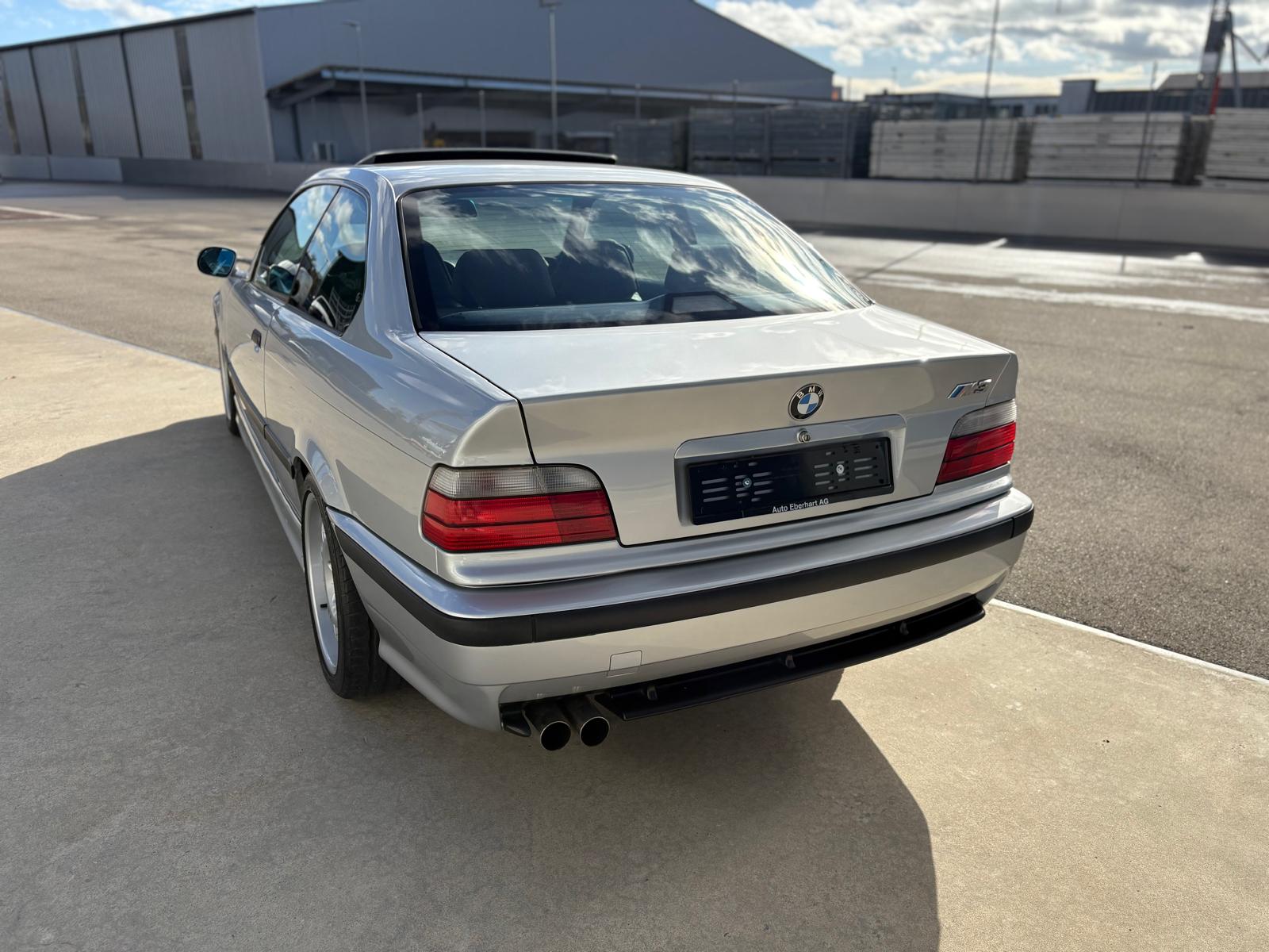 BMW M3 Coupé-image-4