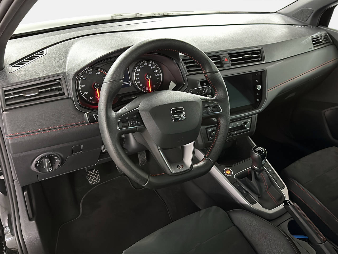 SEAT Arona 1.0 TGI Swiss FR-image-10