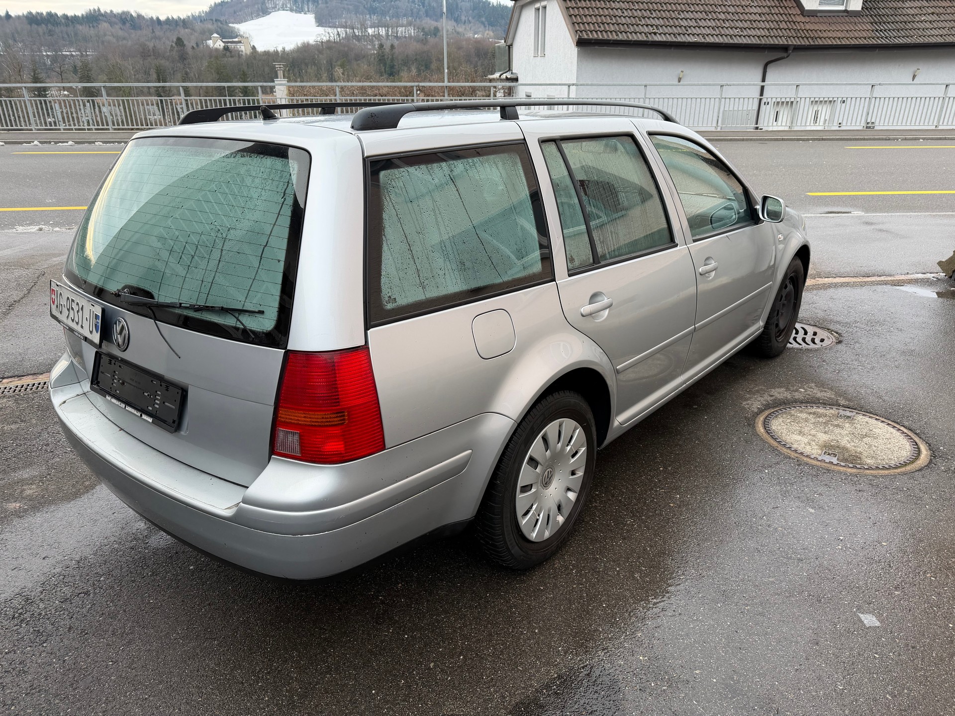 VW Golf Variant 1.6 16V Comfortline-image-2