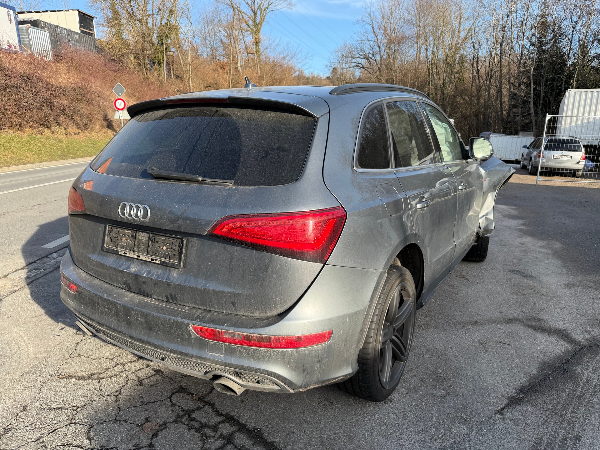 AUDI Q5 2.0 TFSI quattro tiptronic-showroom-element-3
