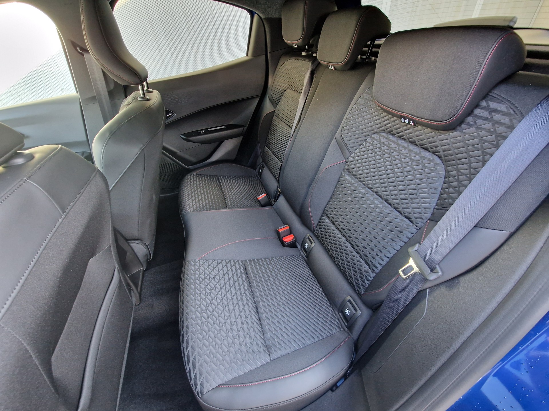 RENAULT Clio 1.8 E-Tech Techno-image-4