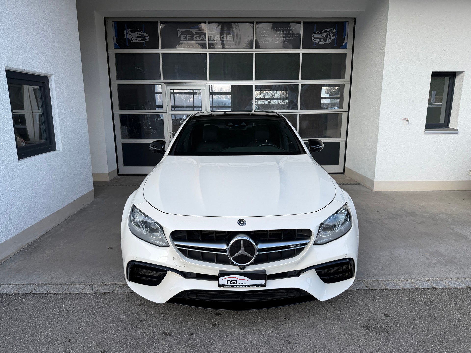 MERCEDES-BENZ E 63 AMG 4Matic Speedshift MCT-showroom-element-1