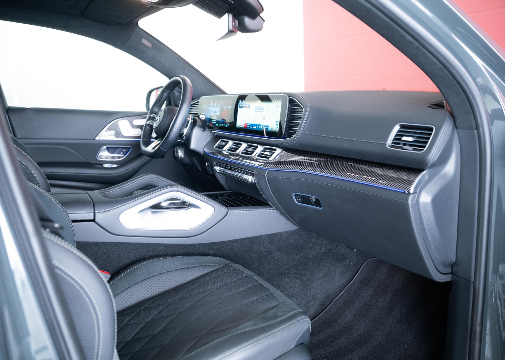 MERCEDES-BENZ GLE Coupé 63 S AMG 4Matic+ (1st hand Swiss car, Manufaktur paint, ceramic brakes, like new)-image-20