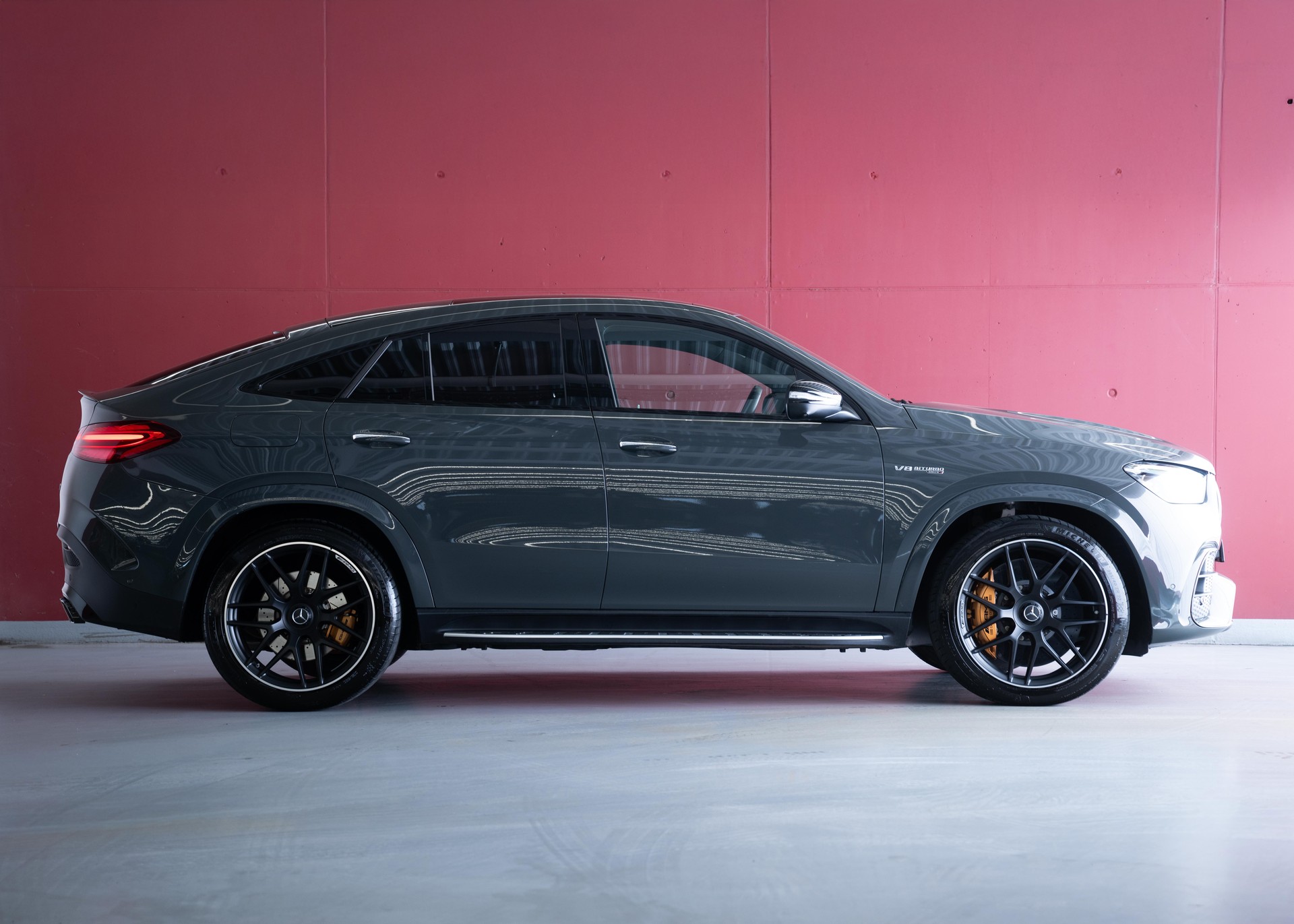MERCEDES-BENZ GLE Coupé 63 S AMG 4Matic+ (1st hand Swiss car, Manufaktur paint, ceramic brakes, like new)-image-5