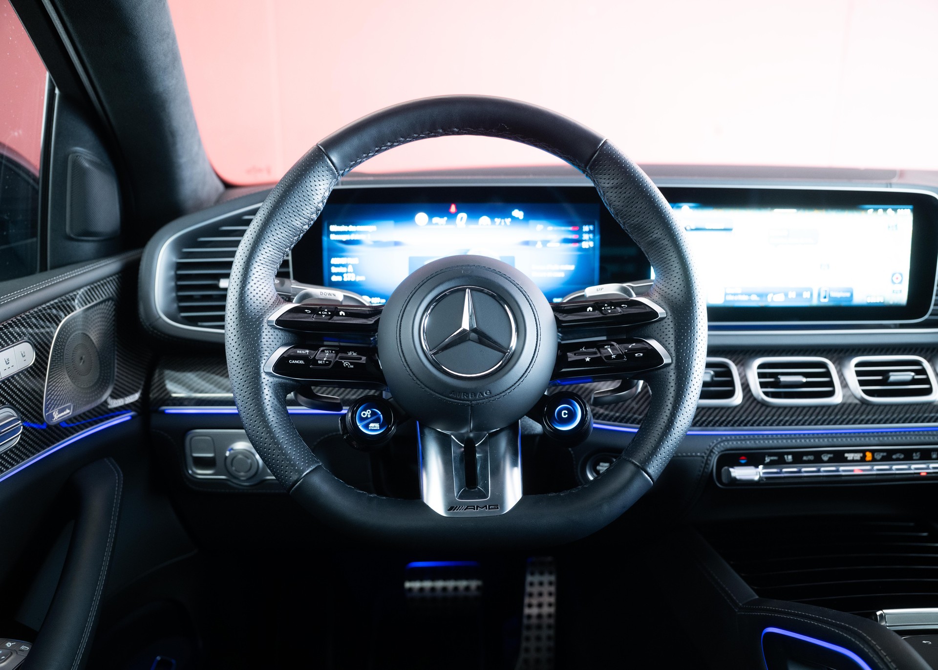 MERCEDES-BENZ GLE Coupé 63 S AMG 4Matic+ (1st hand Swiss car, Manufaktur paint, ceramic brakes, like new)-image-17