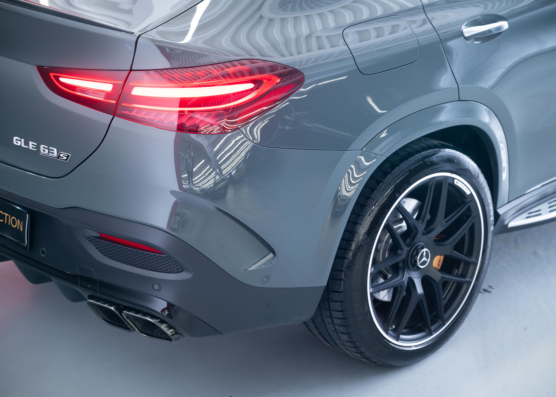 MERCEDES-BENZ GLE Coupé 63 S AMG 4Matic+ (1st hand Swiss car, Manufaktur paint, ceramic brakes, like new)-image-14
