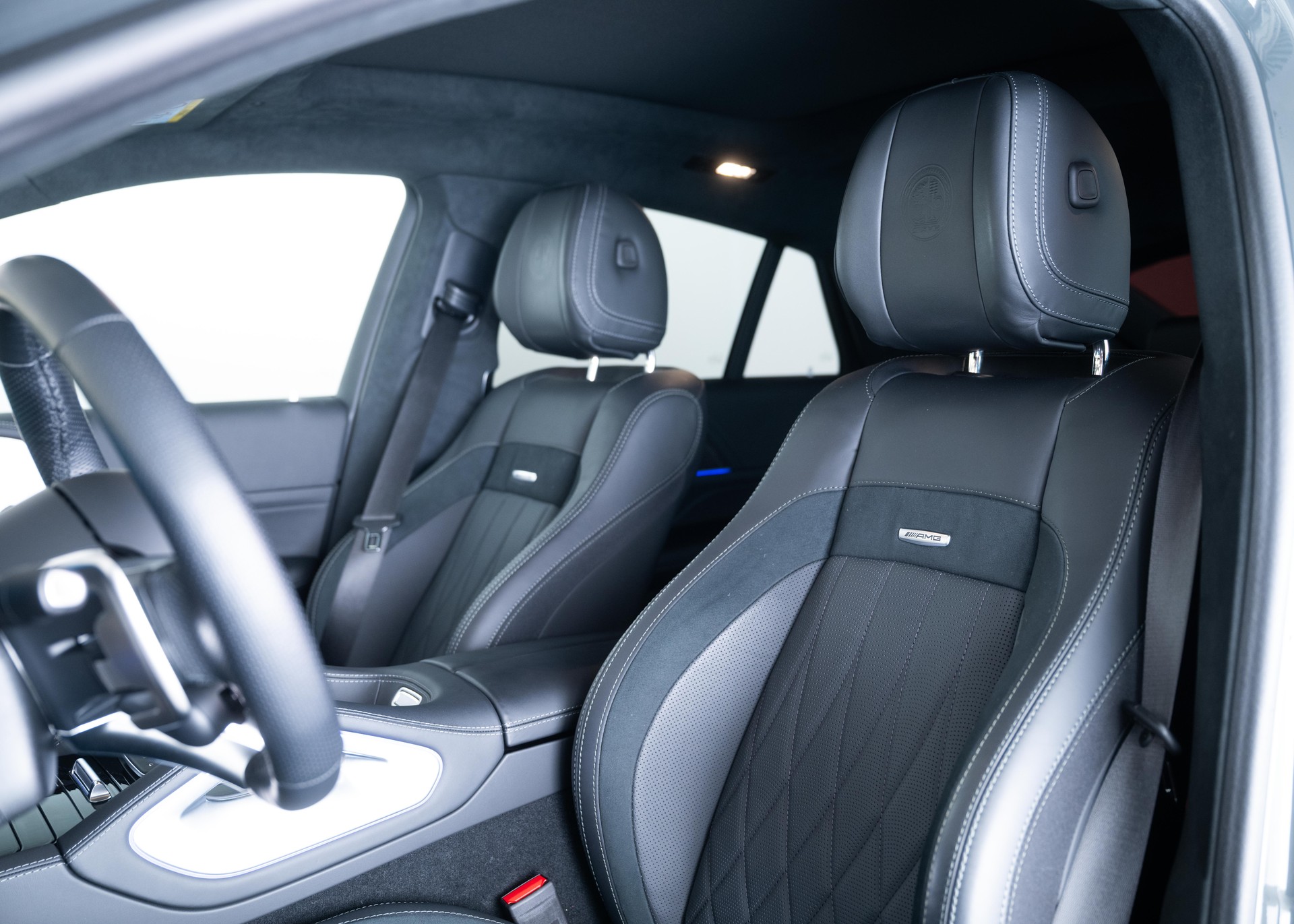 MERCEDES-BENZ GLE Coupé 63 S AMG 4Matic+ (1st hand Swiss car, Manufaktur paint, ceramic brakes, like new)-image-22