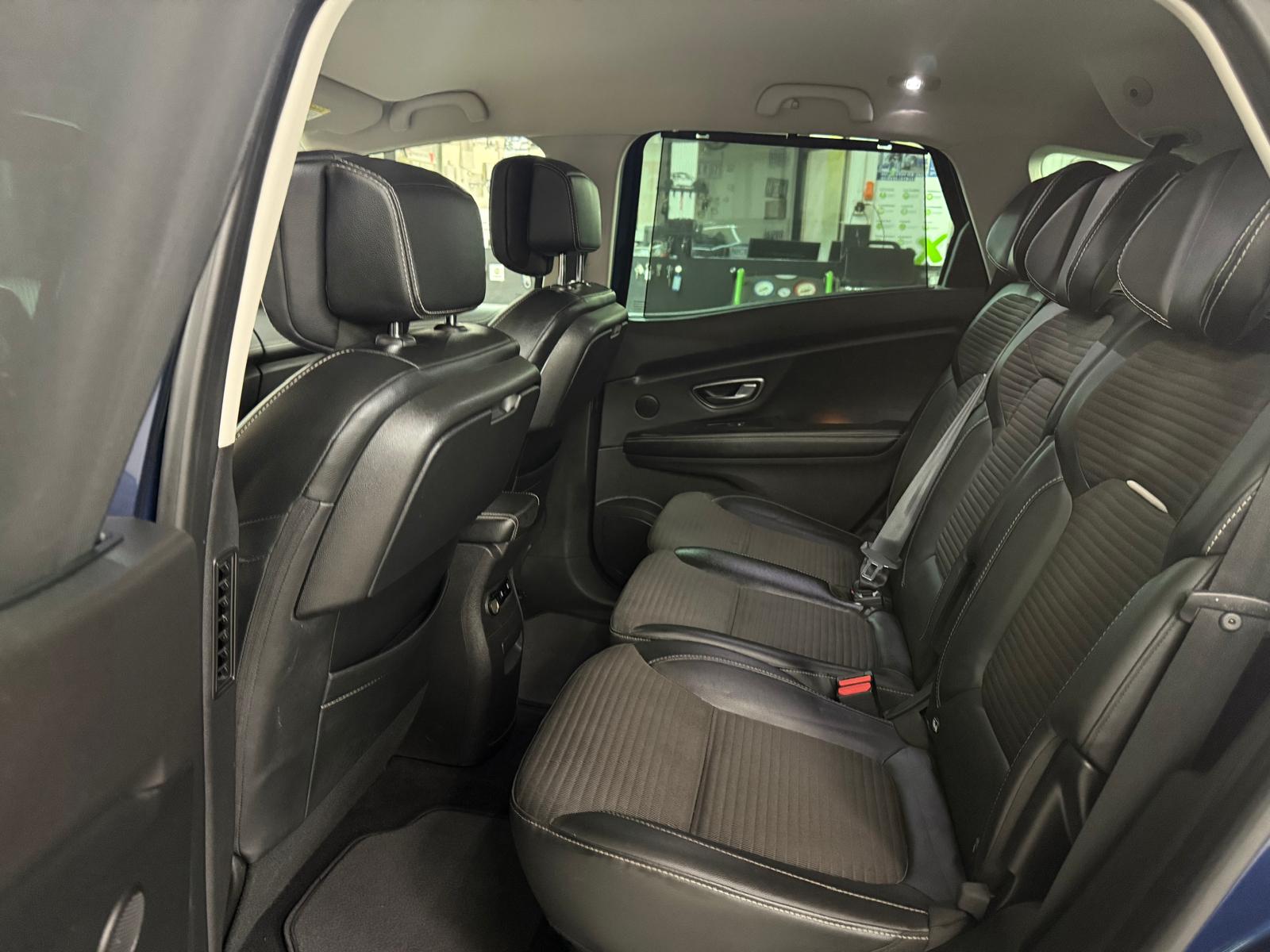 RENAULT Scénic 1.5 dCi Zen EDC-image-13