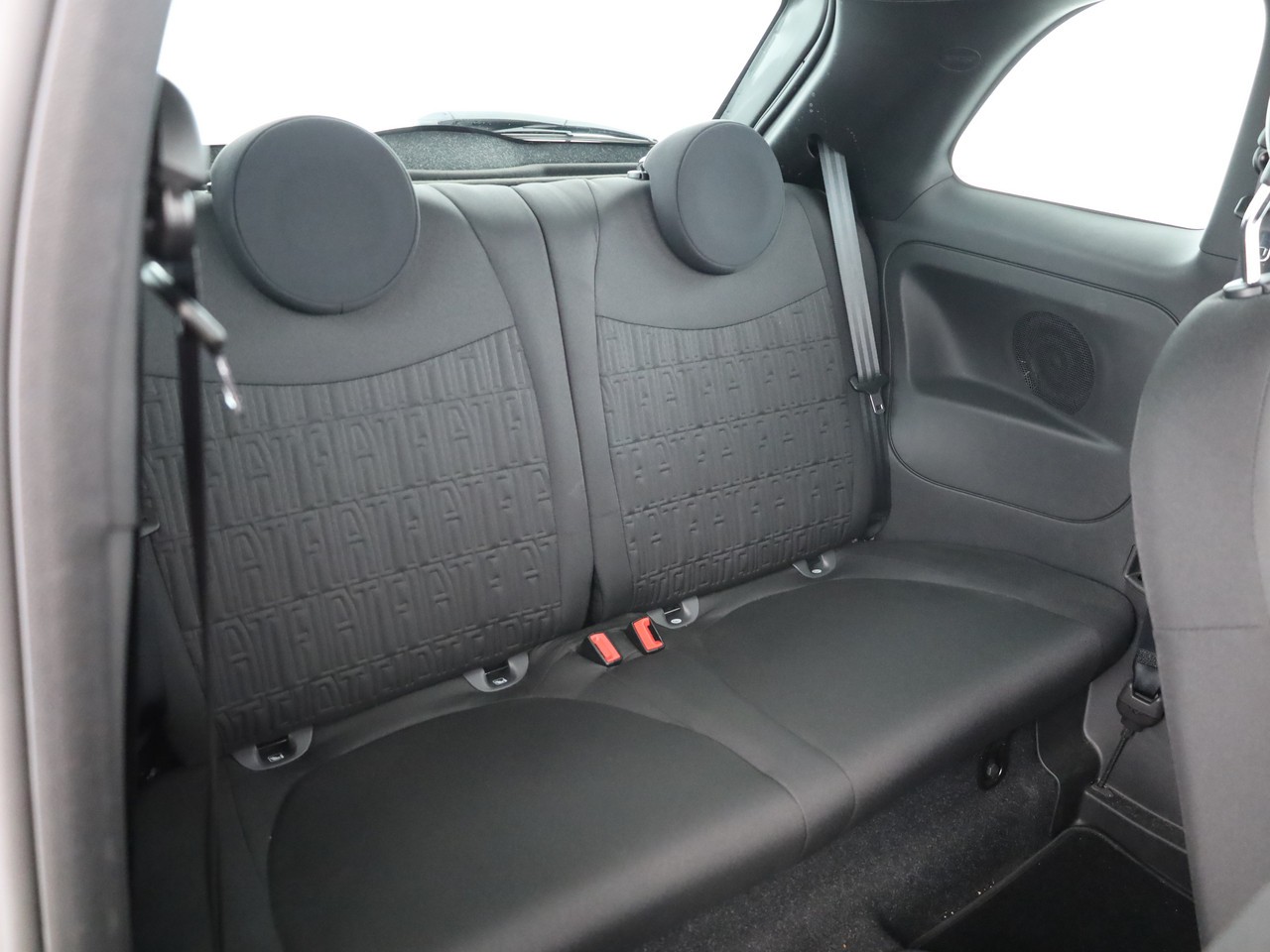 FIAT 500 1.0 N3 MildHybrid Swiss Edition-image-9