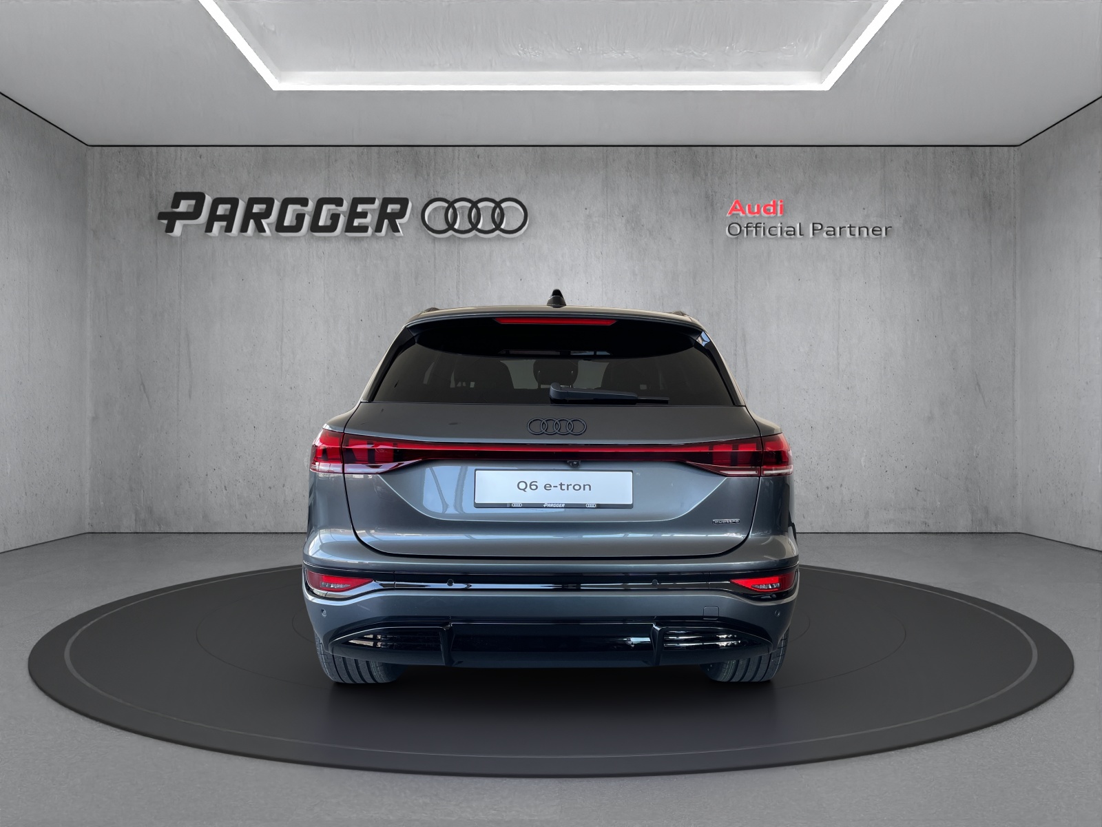 AUDI Q6 e-tron quattro-image-4