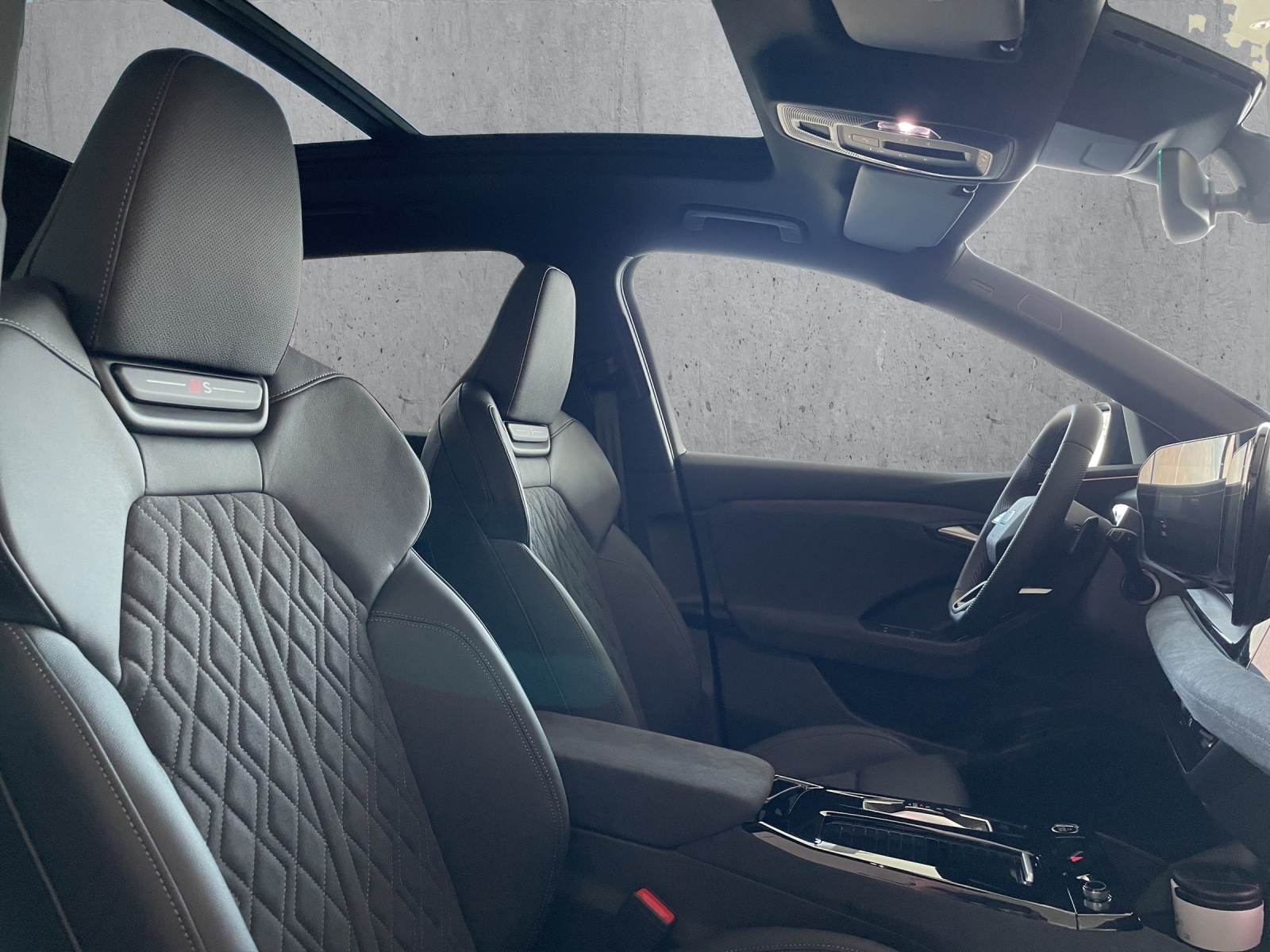 AUDI Q6 e-tron quattro-image-8