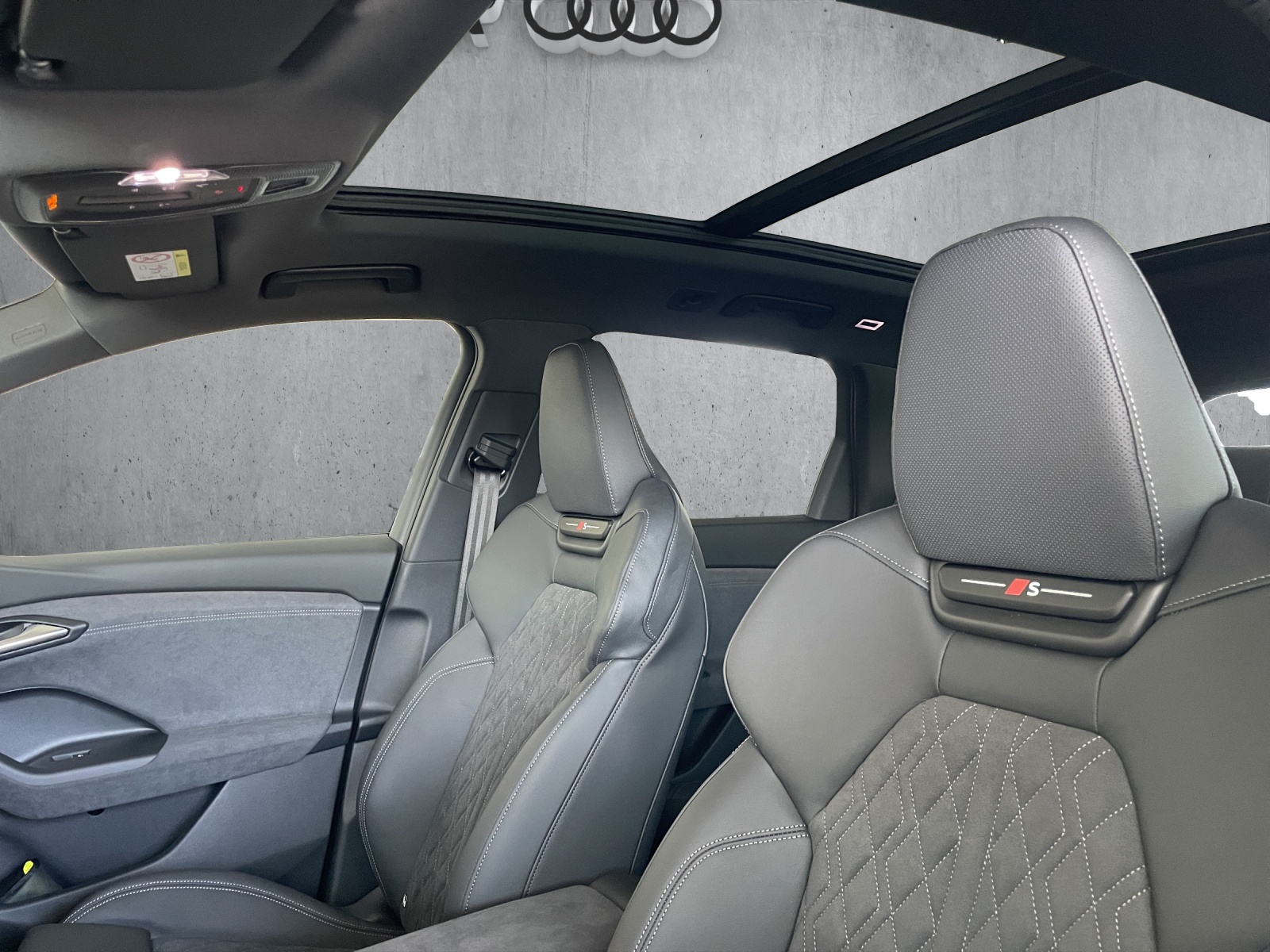 AUDI Q6 e-tron quattro-image-17