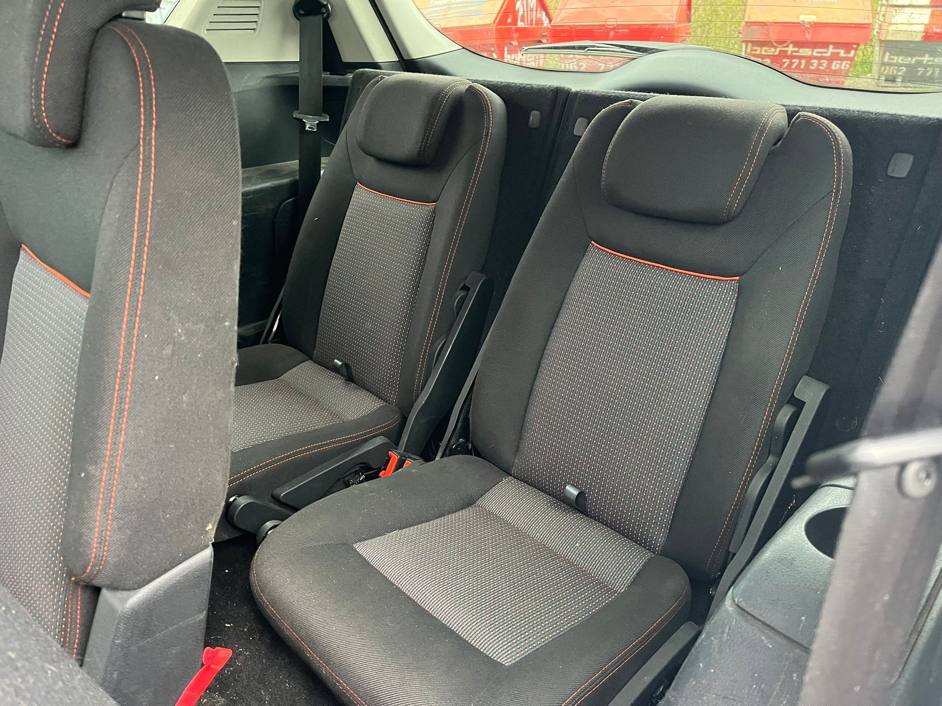 FORD S-Max 1.6 SCTi Family Edition-image-8