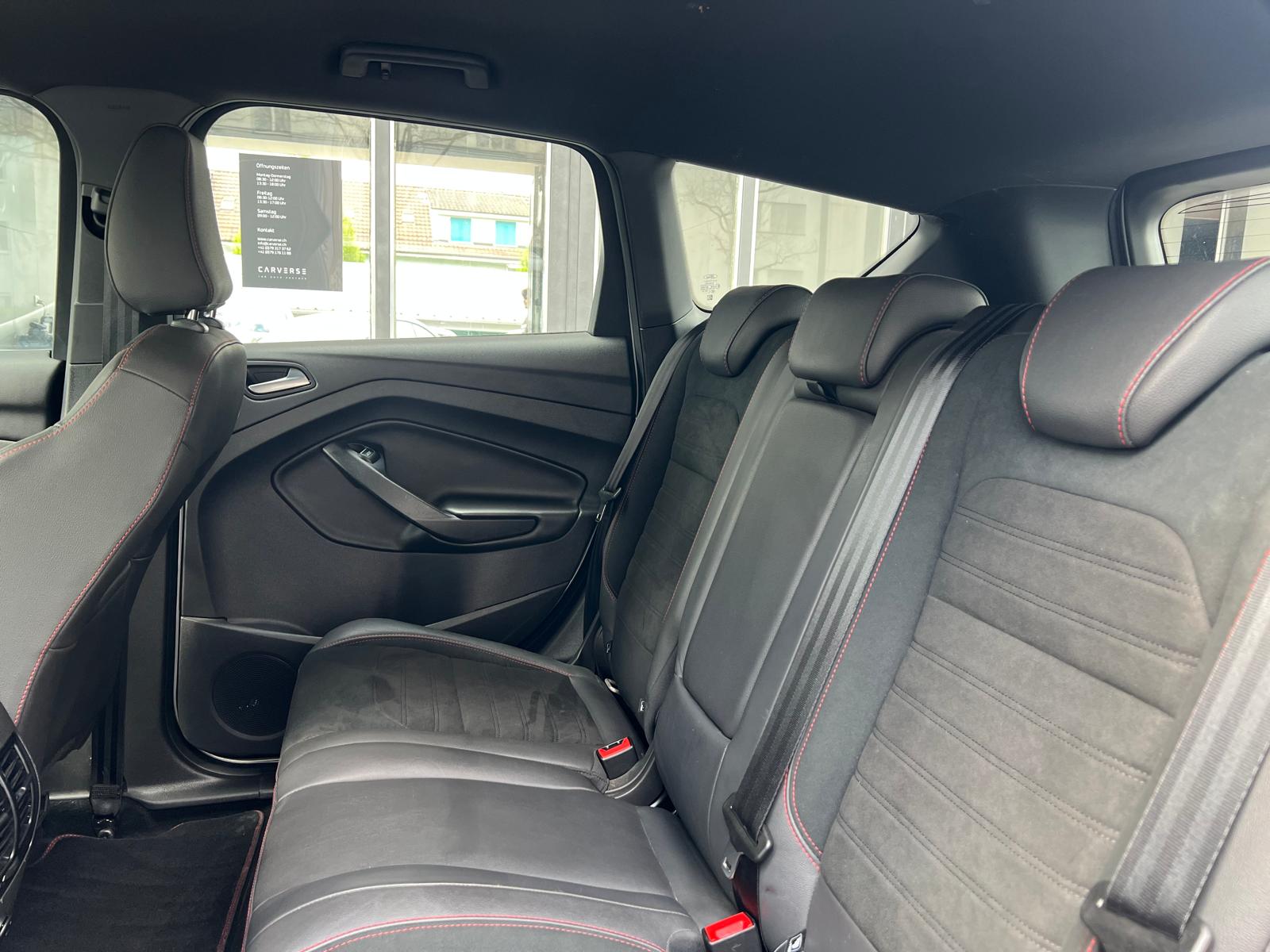 FORD Kuga 2.0 TDCi 150 ST-Line 4WD FPS-image-9
