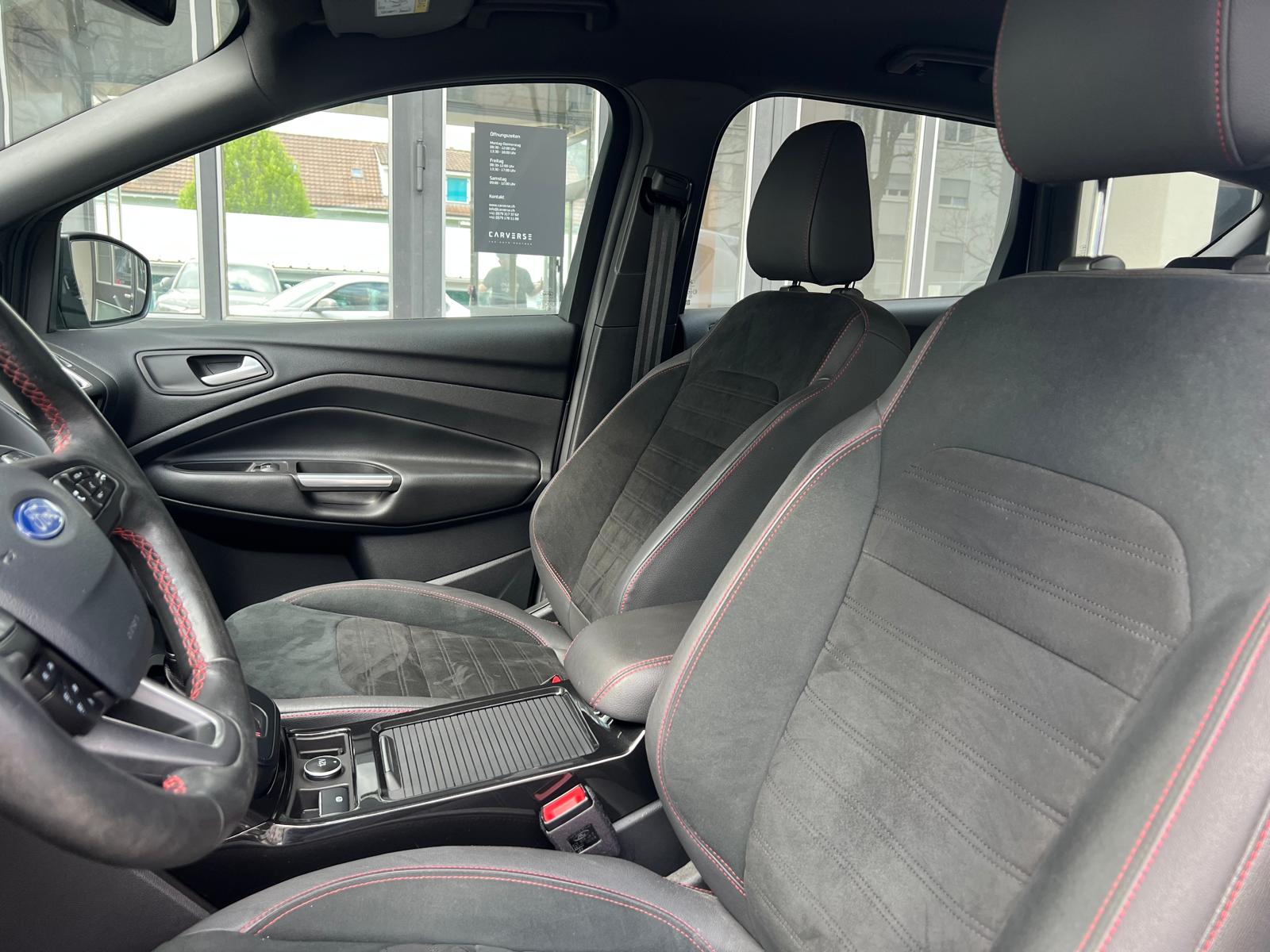 FORD Kuga 2.0 TDCi 150 ST-Line 4WD FPS-image-8