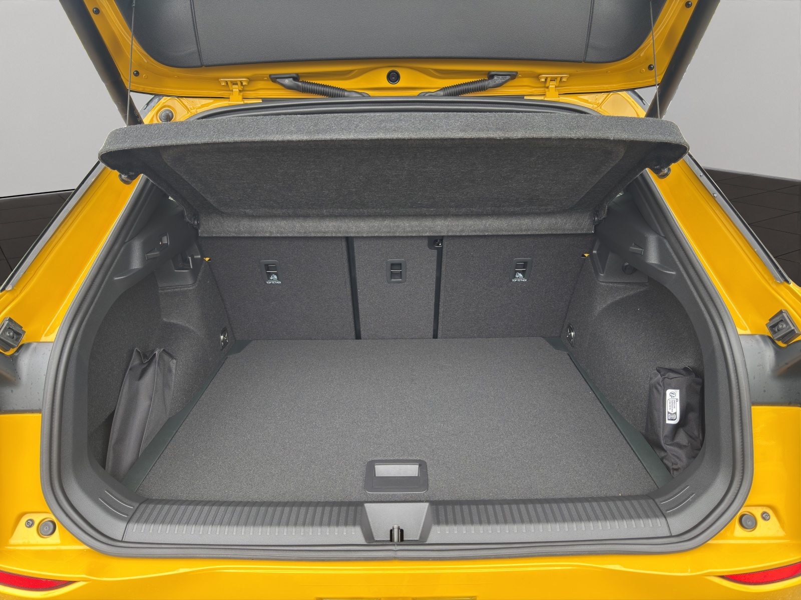 VW T-Roc 1.5 eTSI mHEV R-Line DSG-image-5