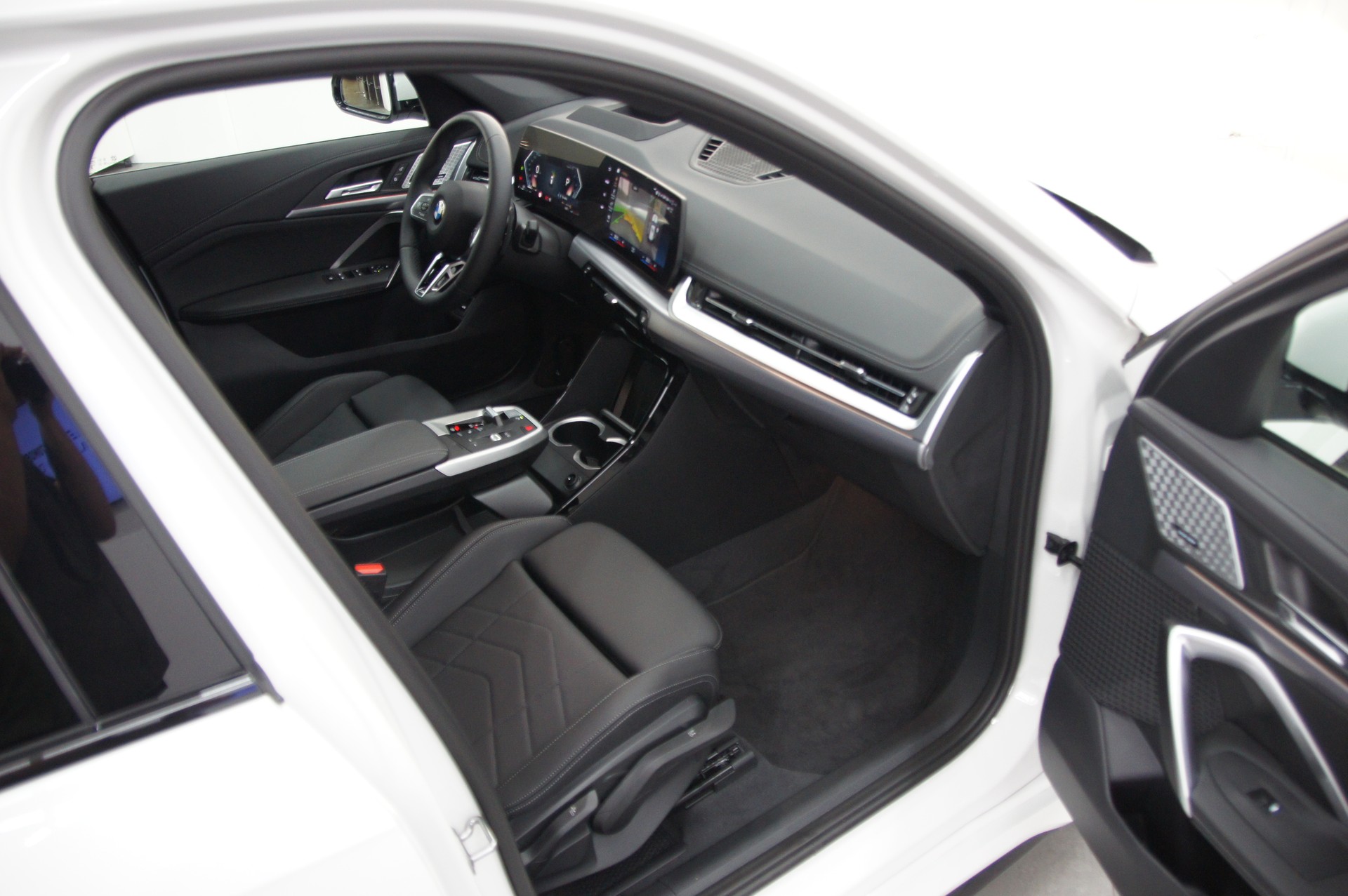BMW X1 xDrive 20d 48V M Sport Pro-image-12